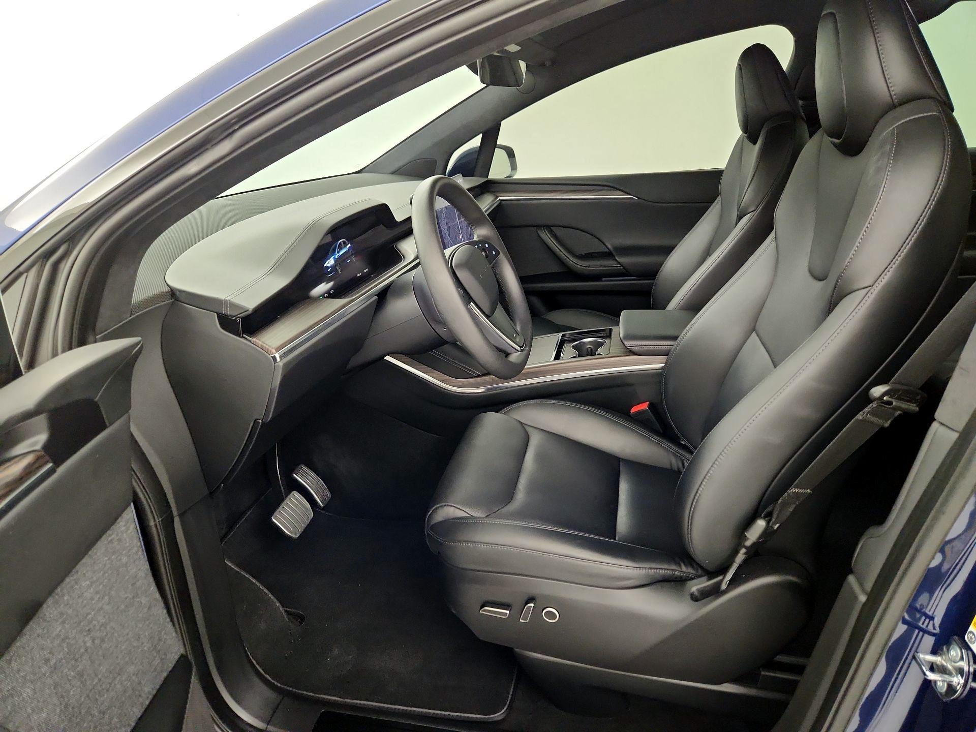 Thumbnail: 2023 Tesla Model X - 11