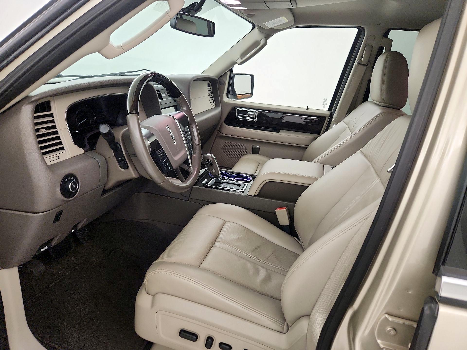 Thumbnail: 2017 Lincoln Navigator - 11