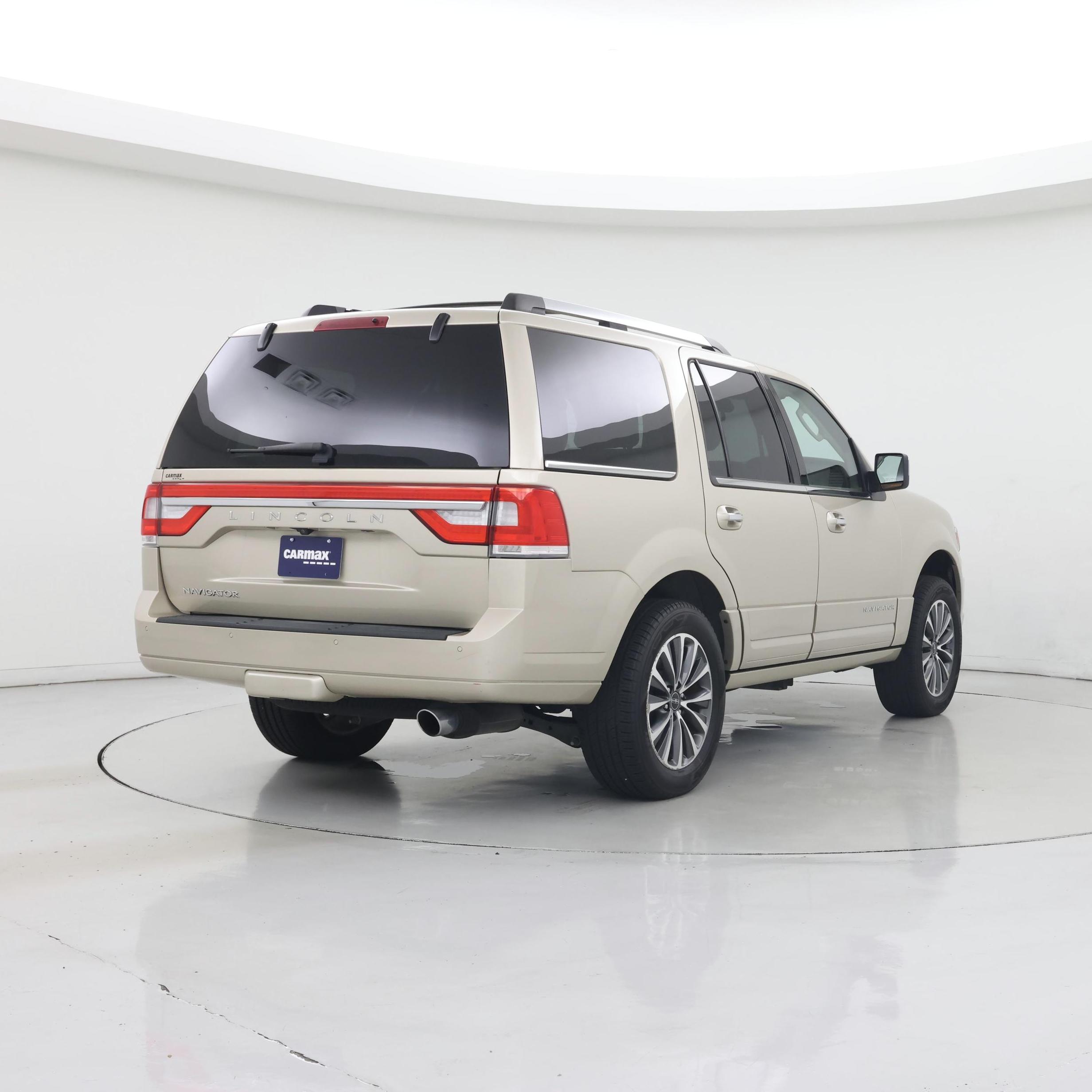 Thumbnail: 2017 Lincoln Navigator - 8