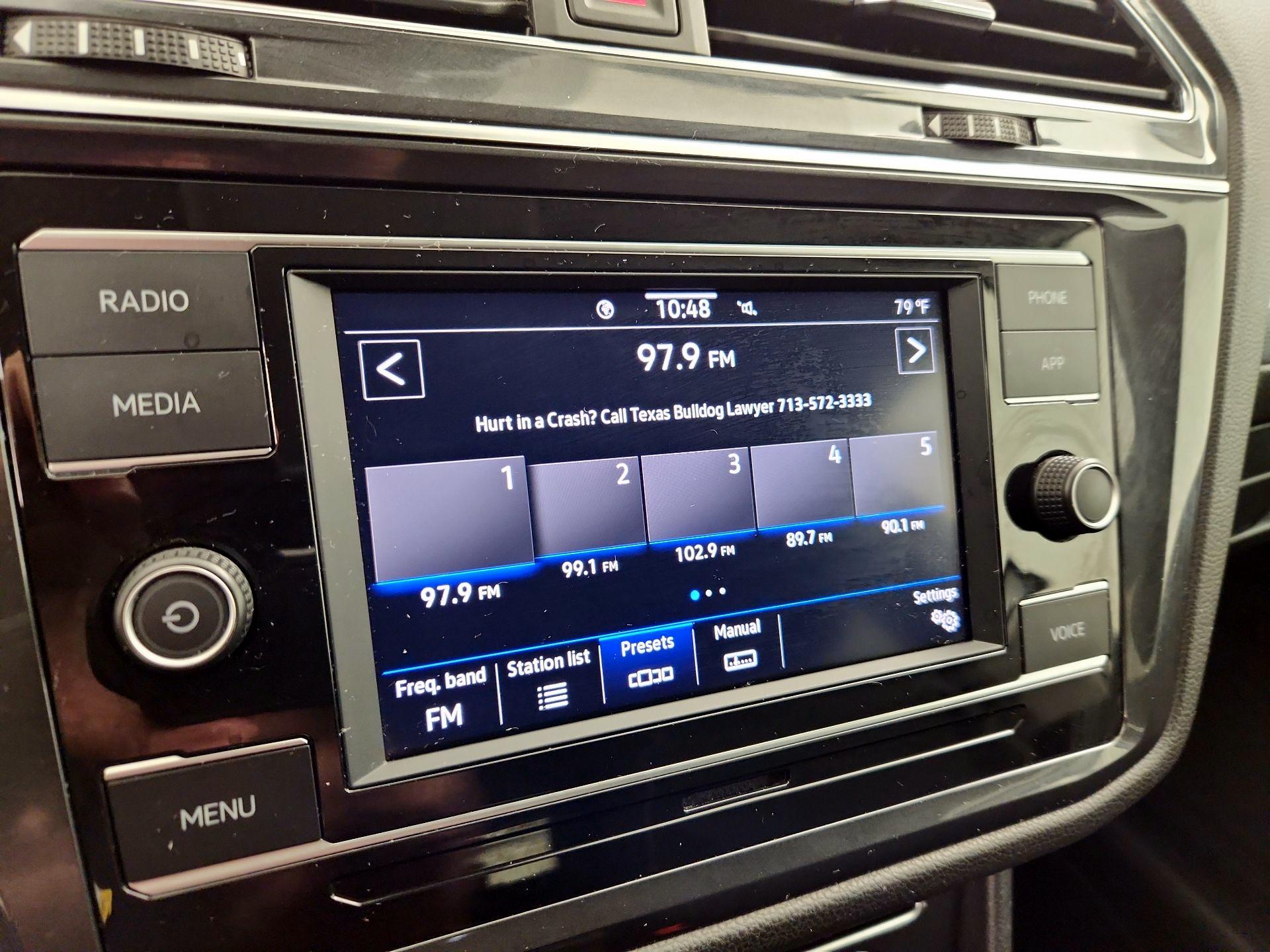 Thumbnail: 2023 Volkswagen Tiguan - 15