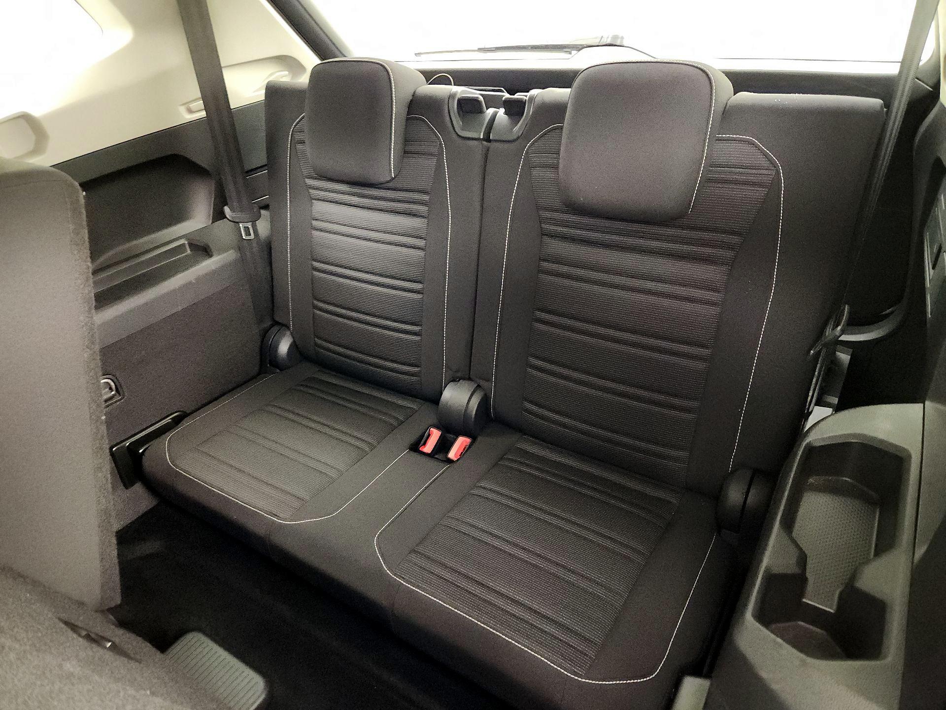 Thumbnail: 2023 Volkswagen Tiguan - 20