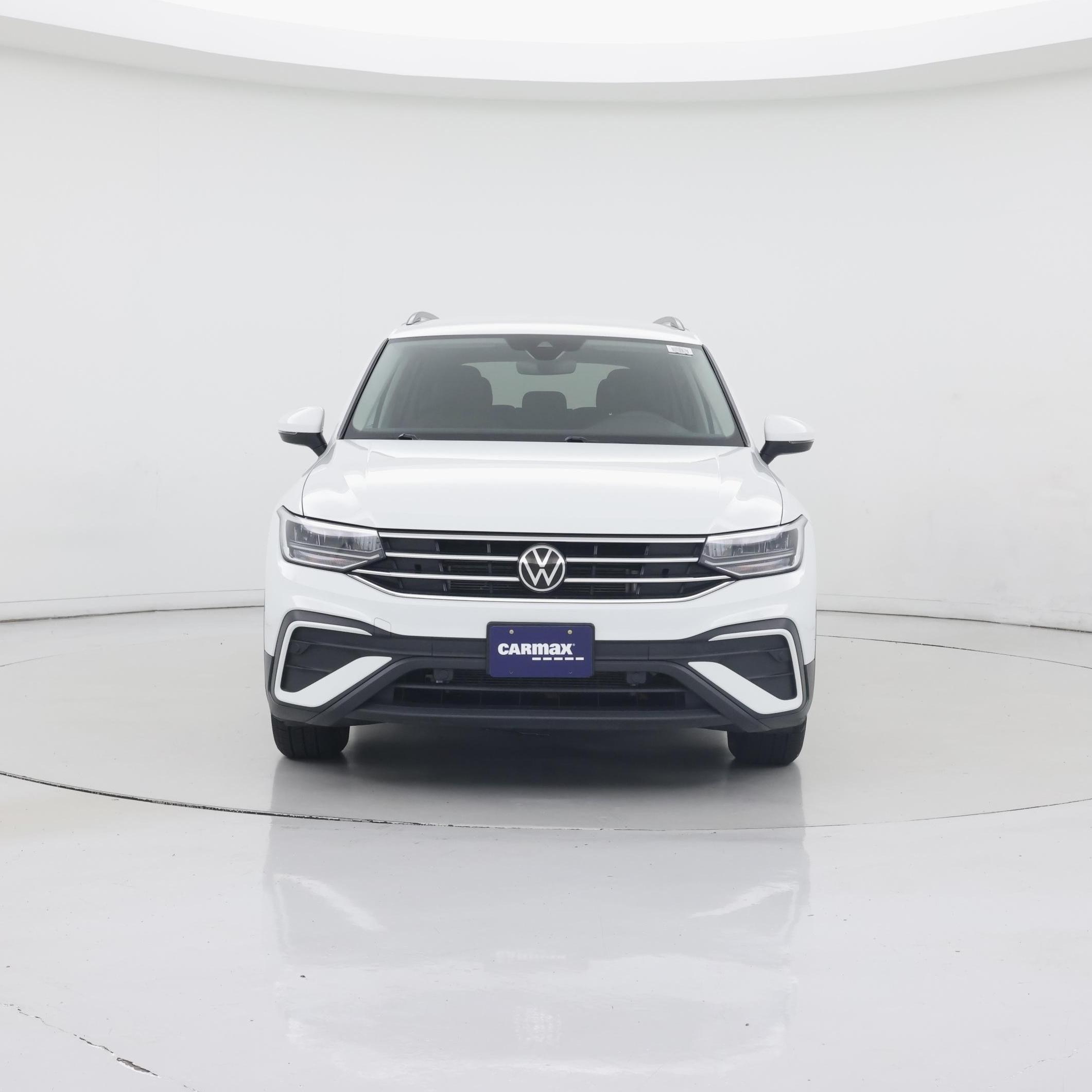Thumbnail: 2023 Volkswagen Tiguan - 5