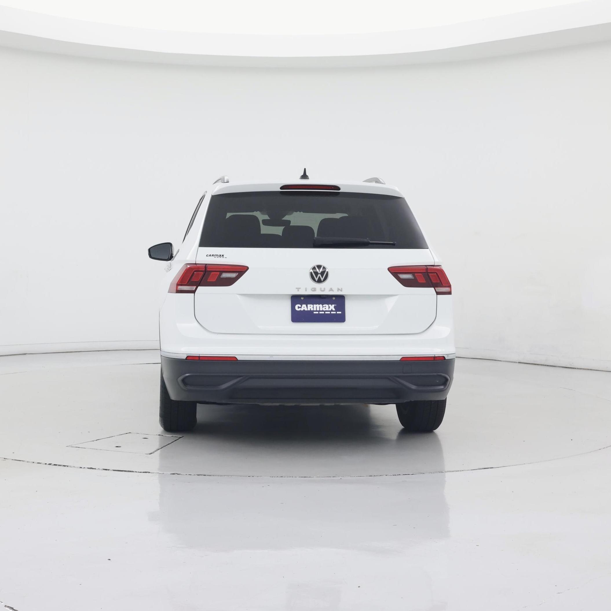 Thumbnail: 2023 Volkswagen Tiguan - 6