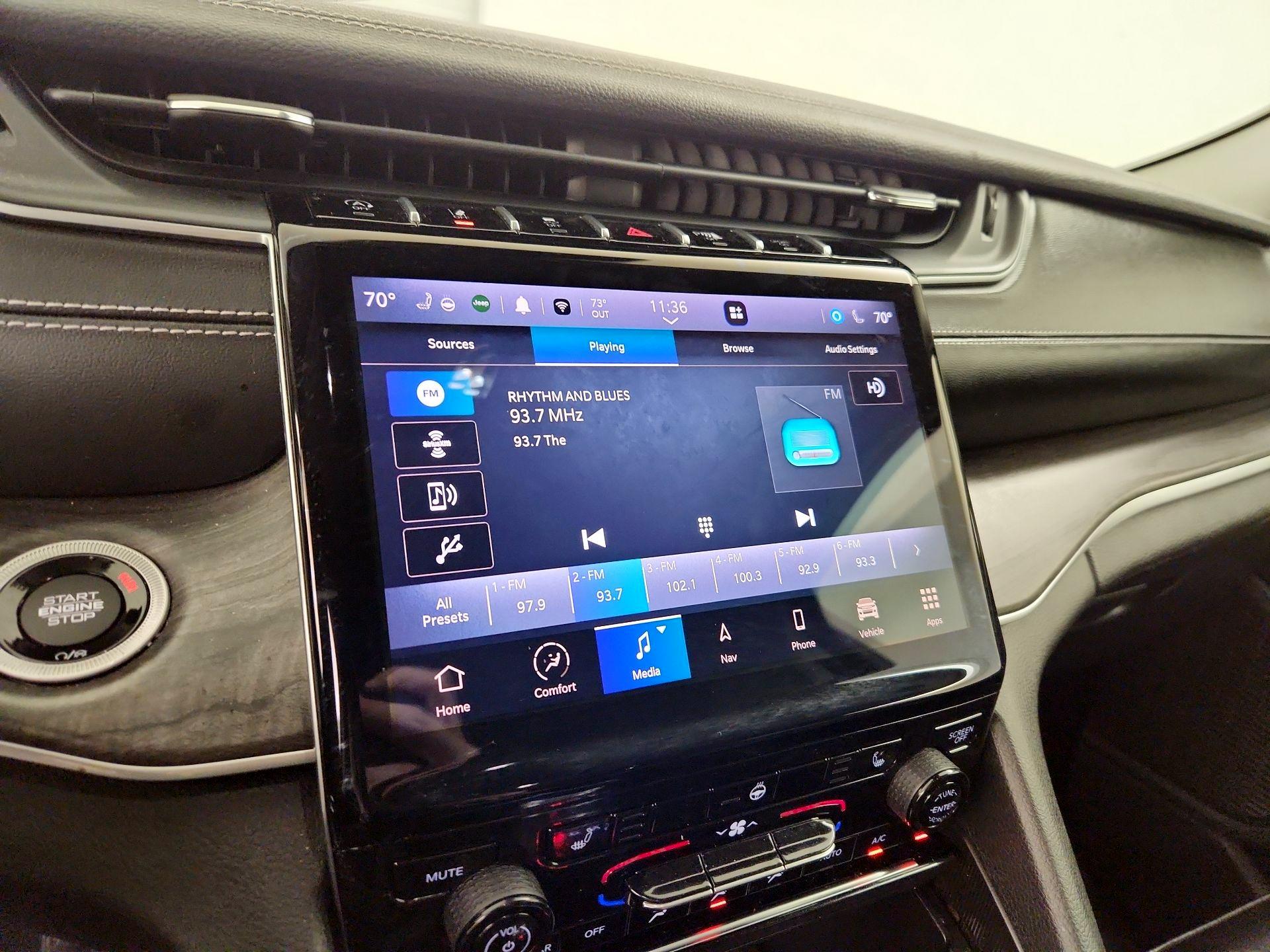 Thumbnail: 2024 Jeep Grand Cherokee - 16