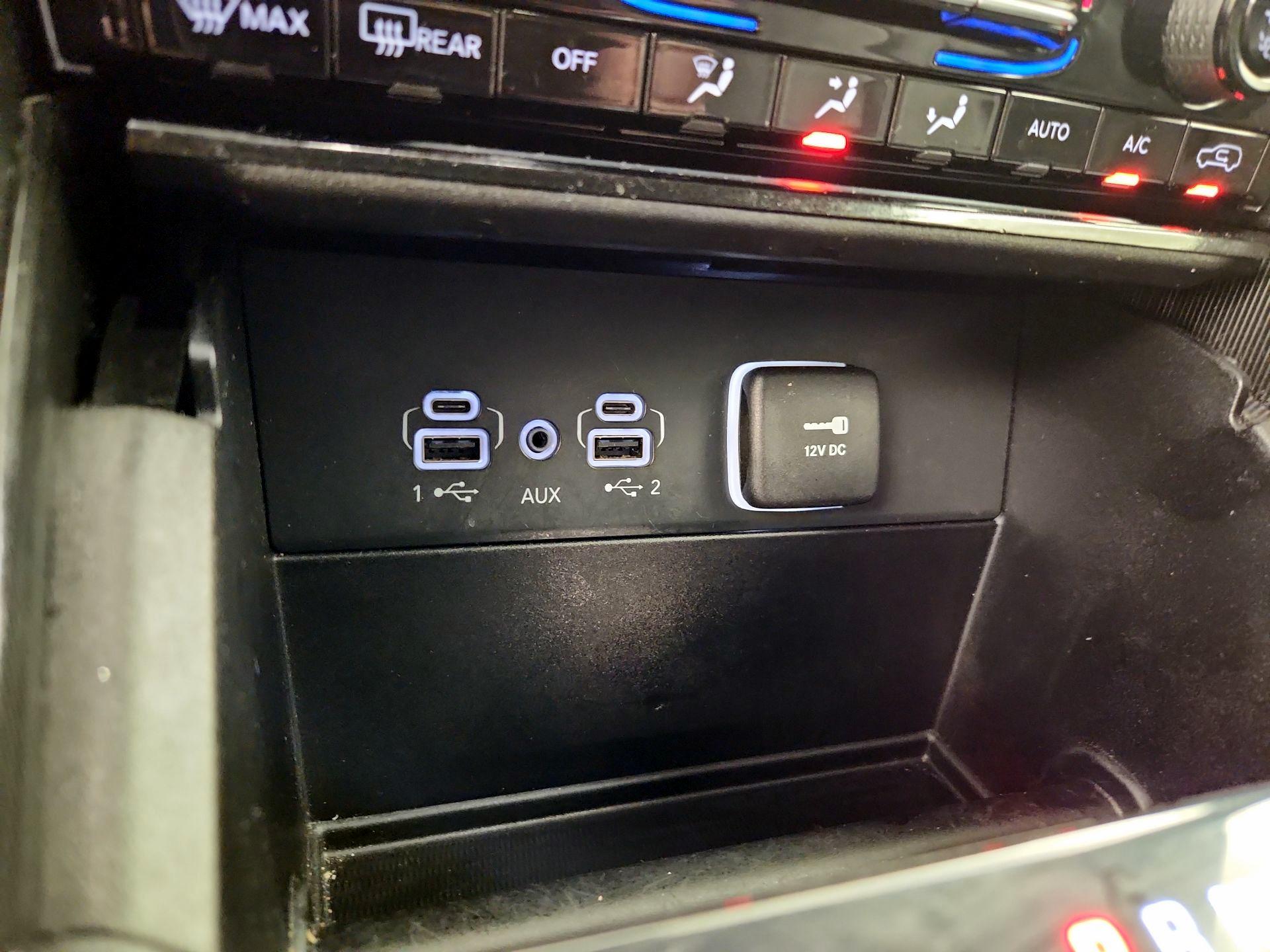 Thumbnail: 2024 Jeep Grand Cherokee - 19