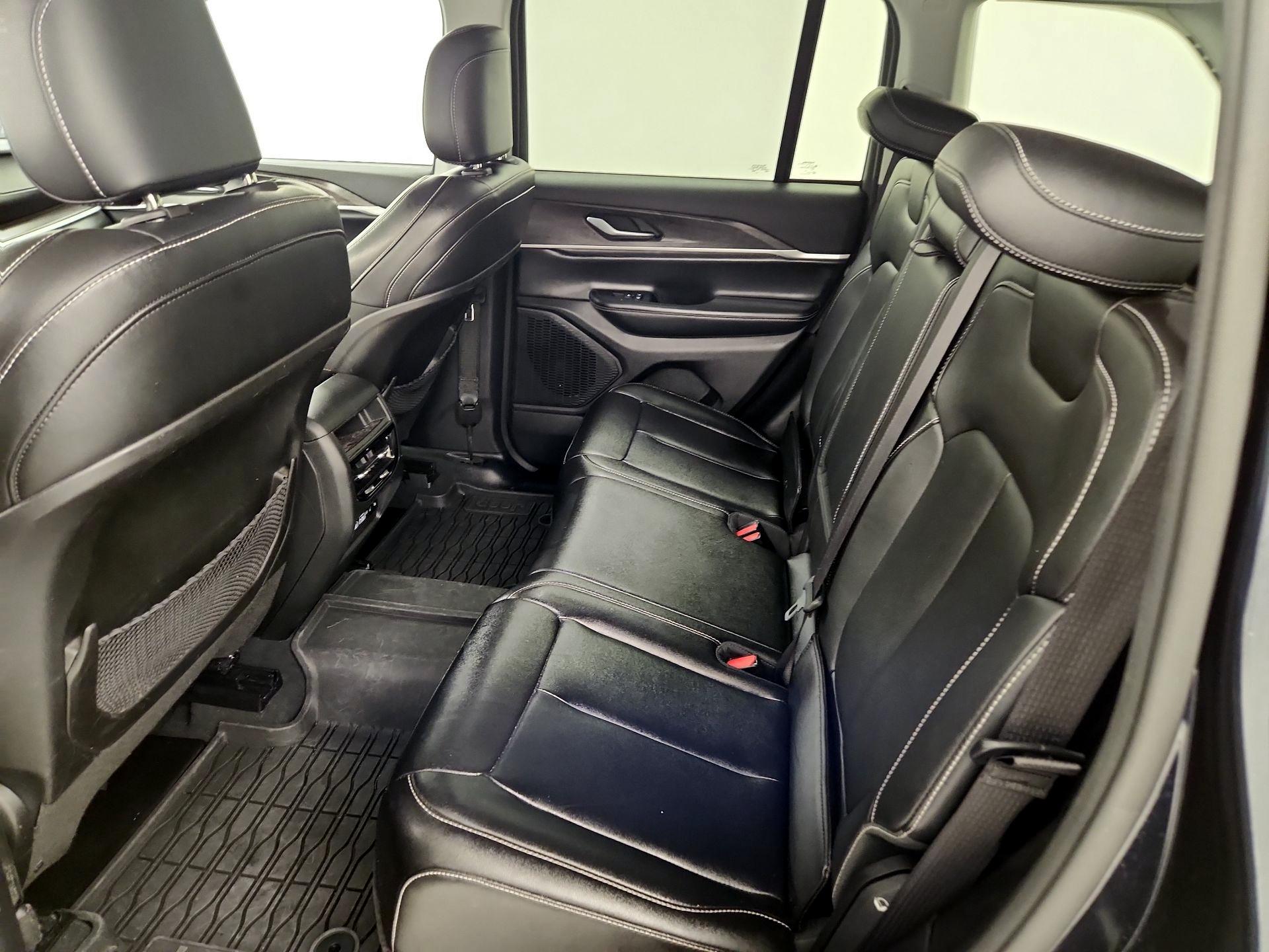 Thumbnail: 2024 Jeep Grand Cherokee - 20