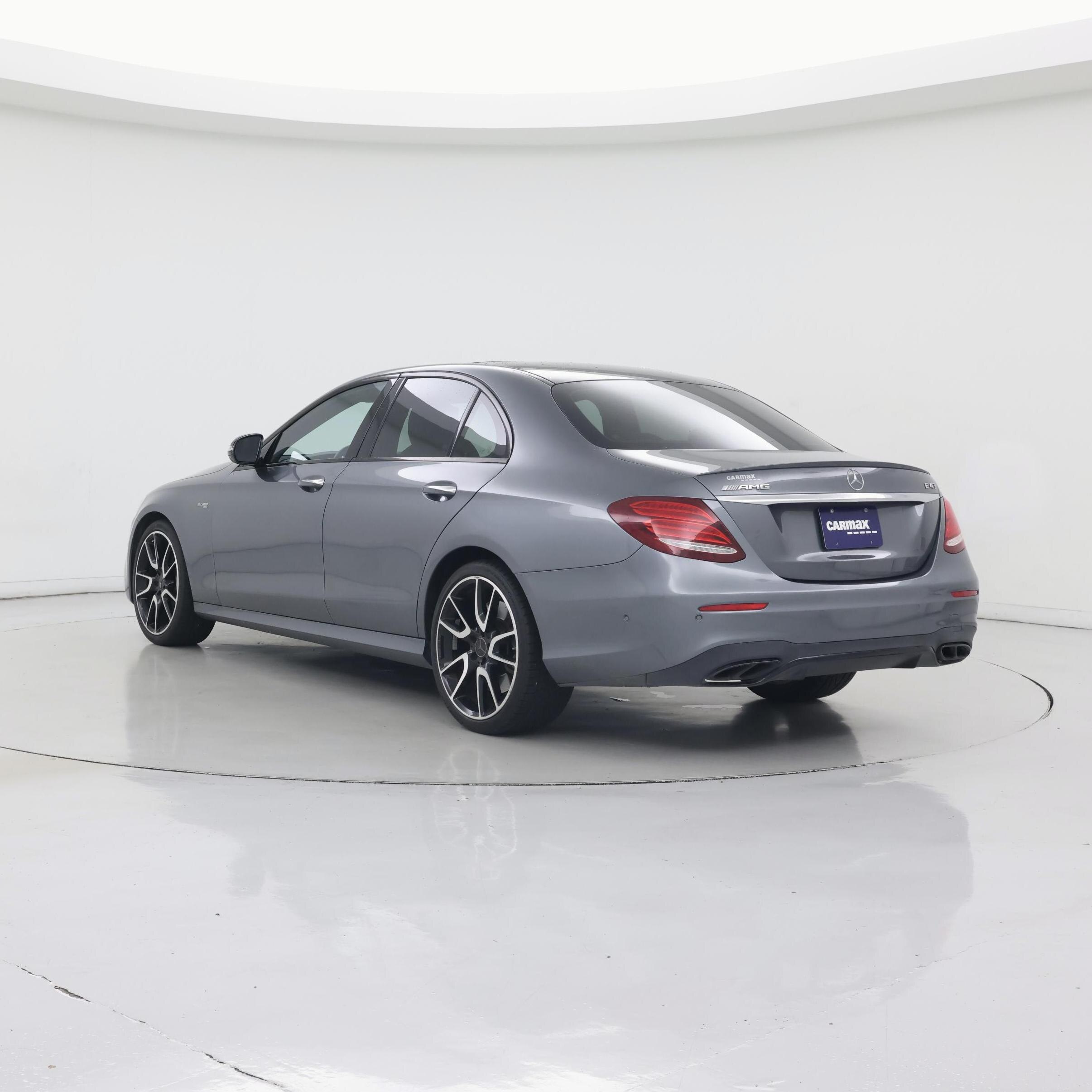 Thumbnail: 2017 Mercedes-Benz E-Class - 2
