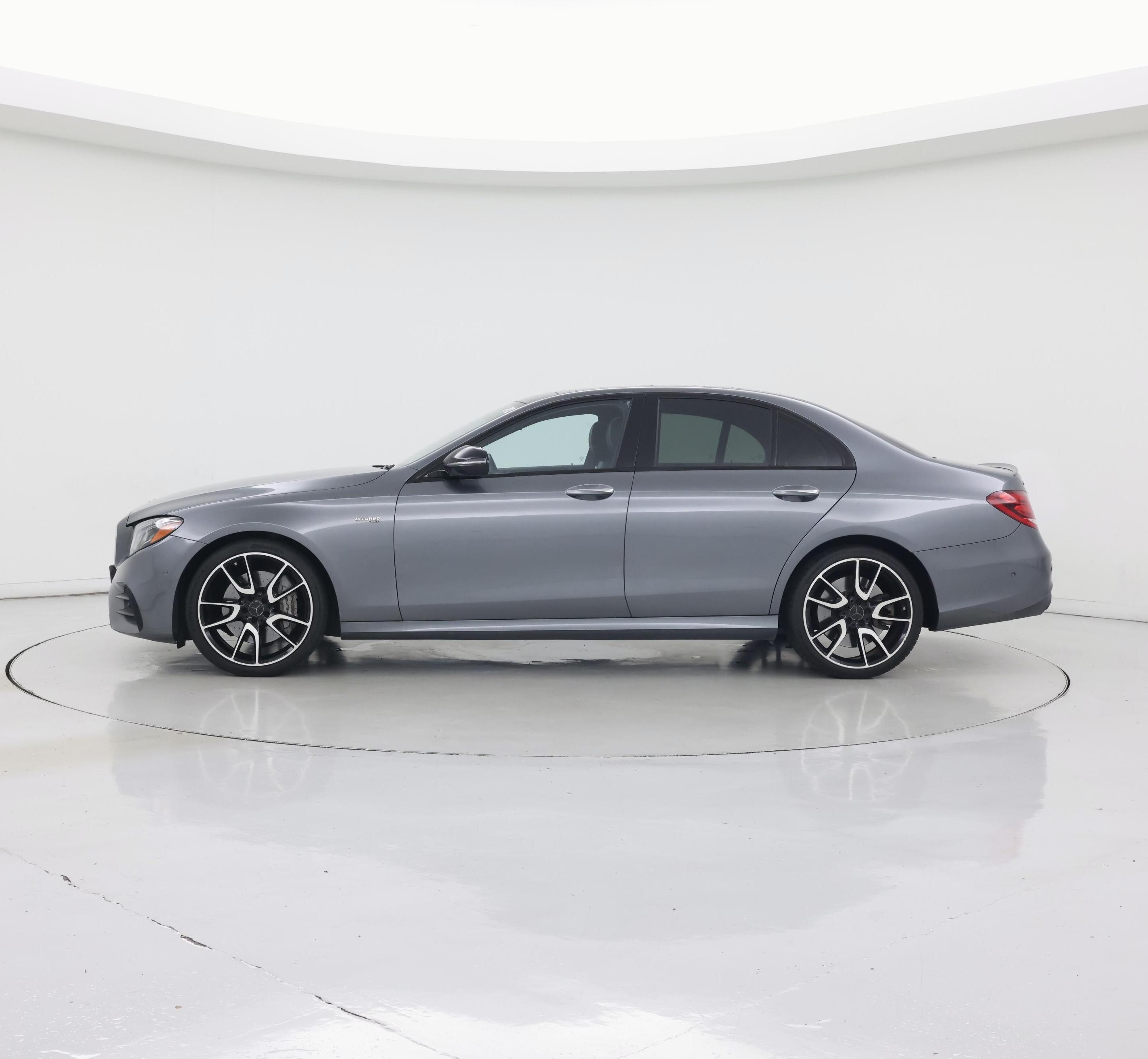 Thumbnail: 2017 Mercedes-Benz E-Class - 3