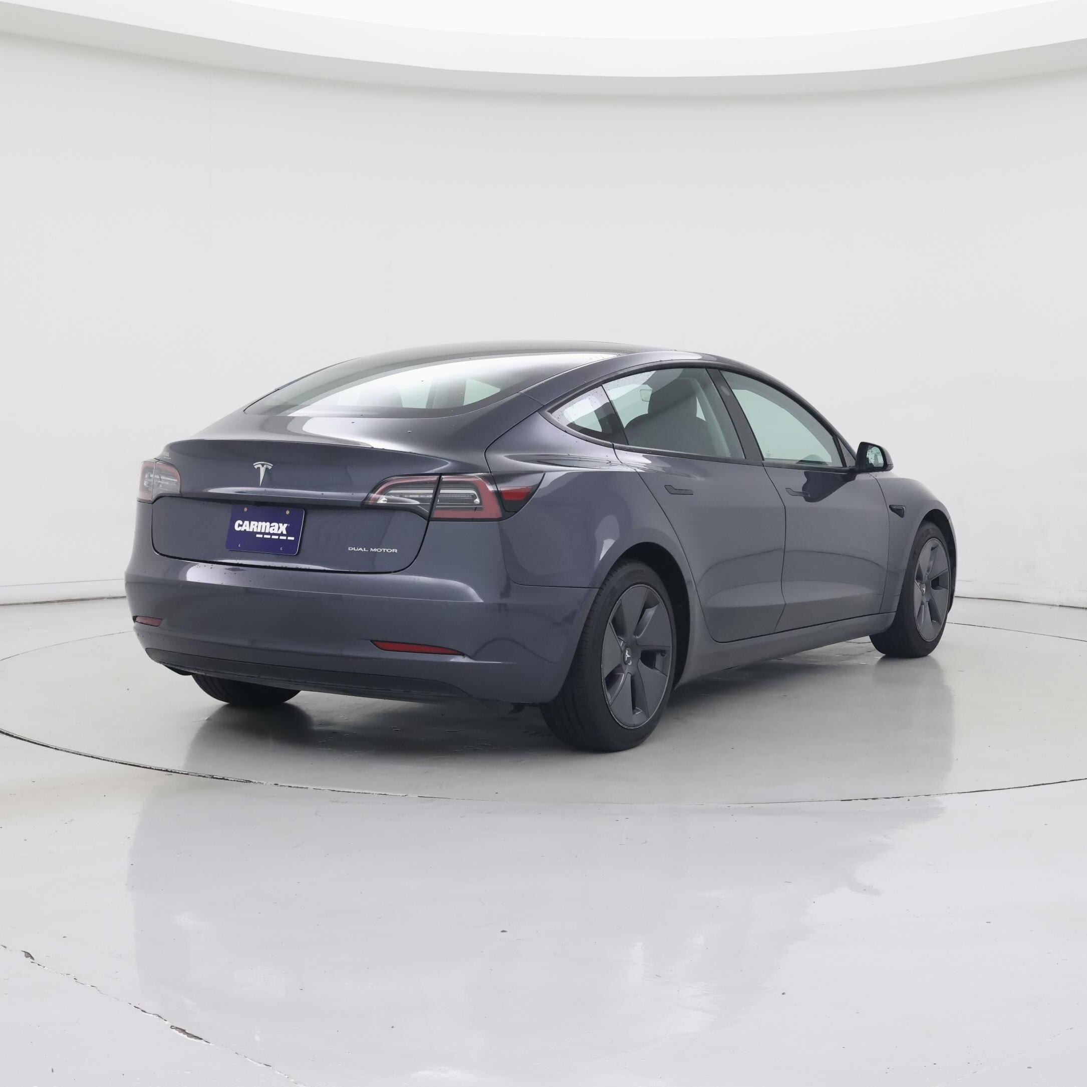 Thumbnail: 2022 Tesla Model 3 - 8