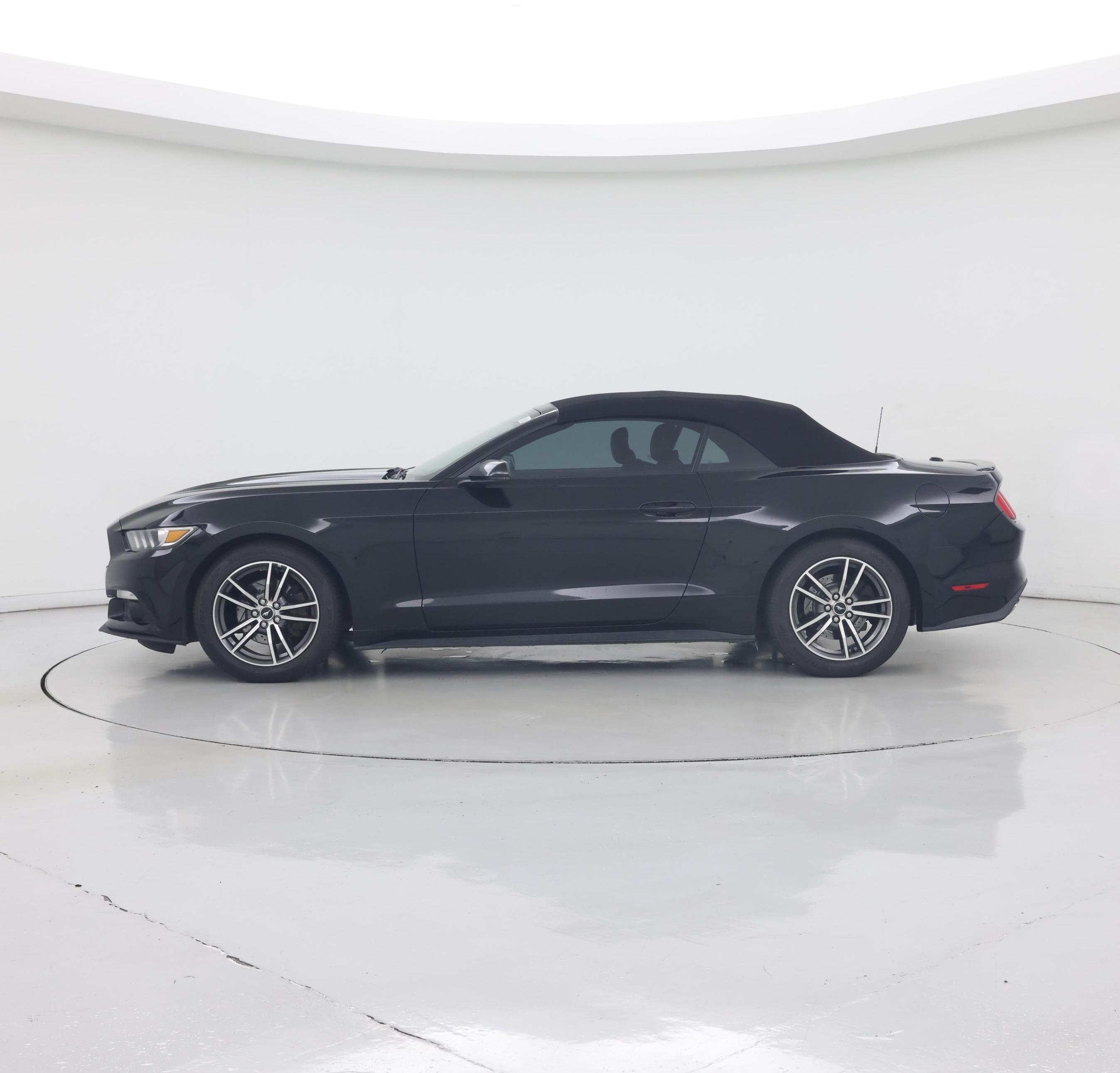 Thumbnail: 2015 Ford Mustang - 3