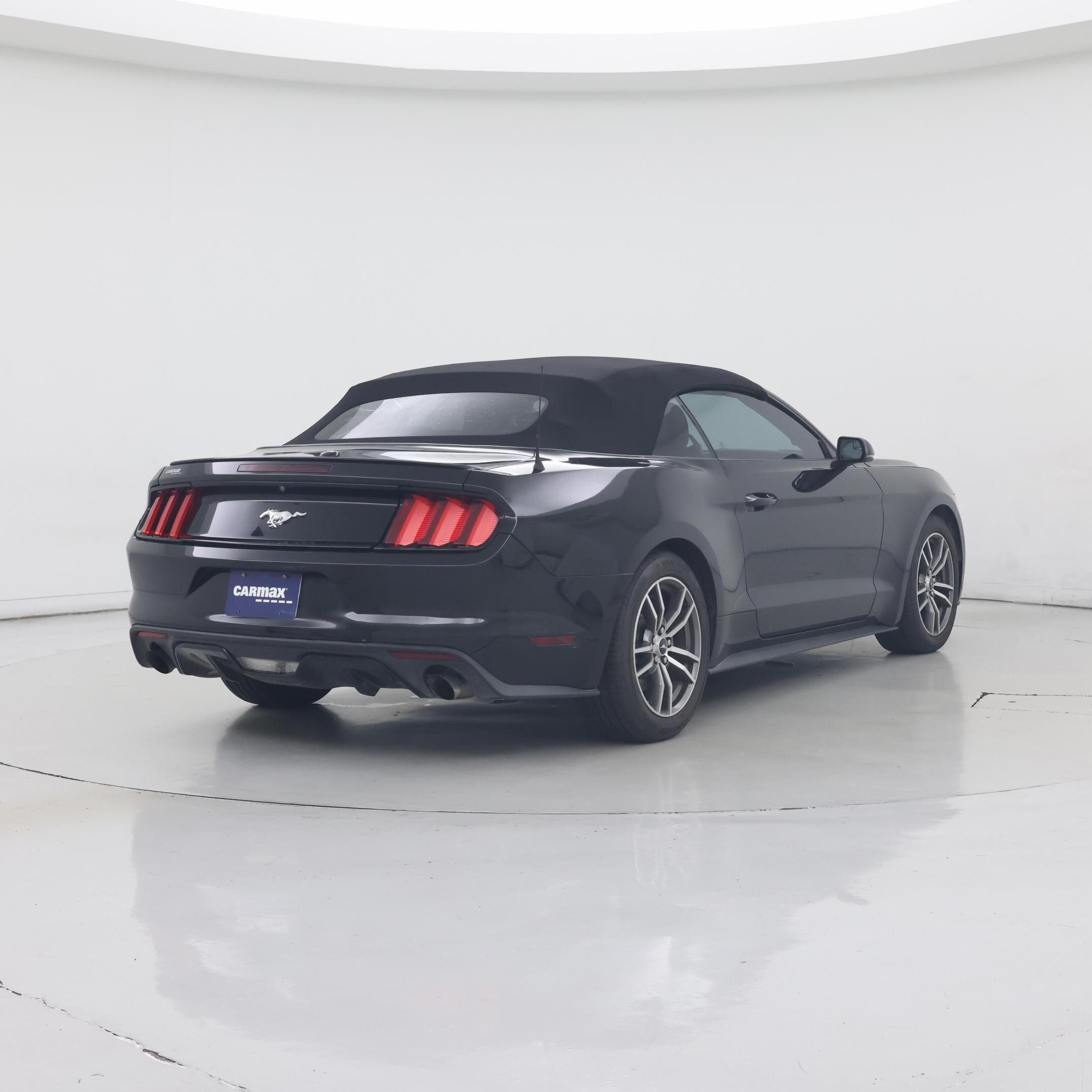 Thumbnail: 2015 Ford Mustang - 8