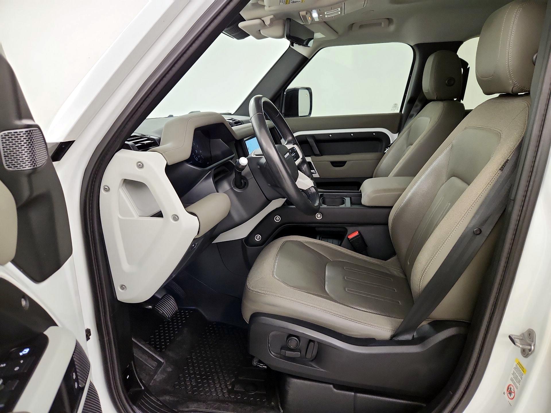 Thumbnail: 2020 Land Rover Defender - 11