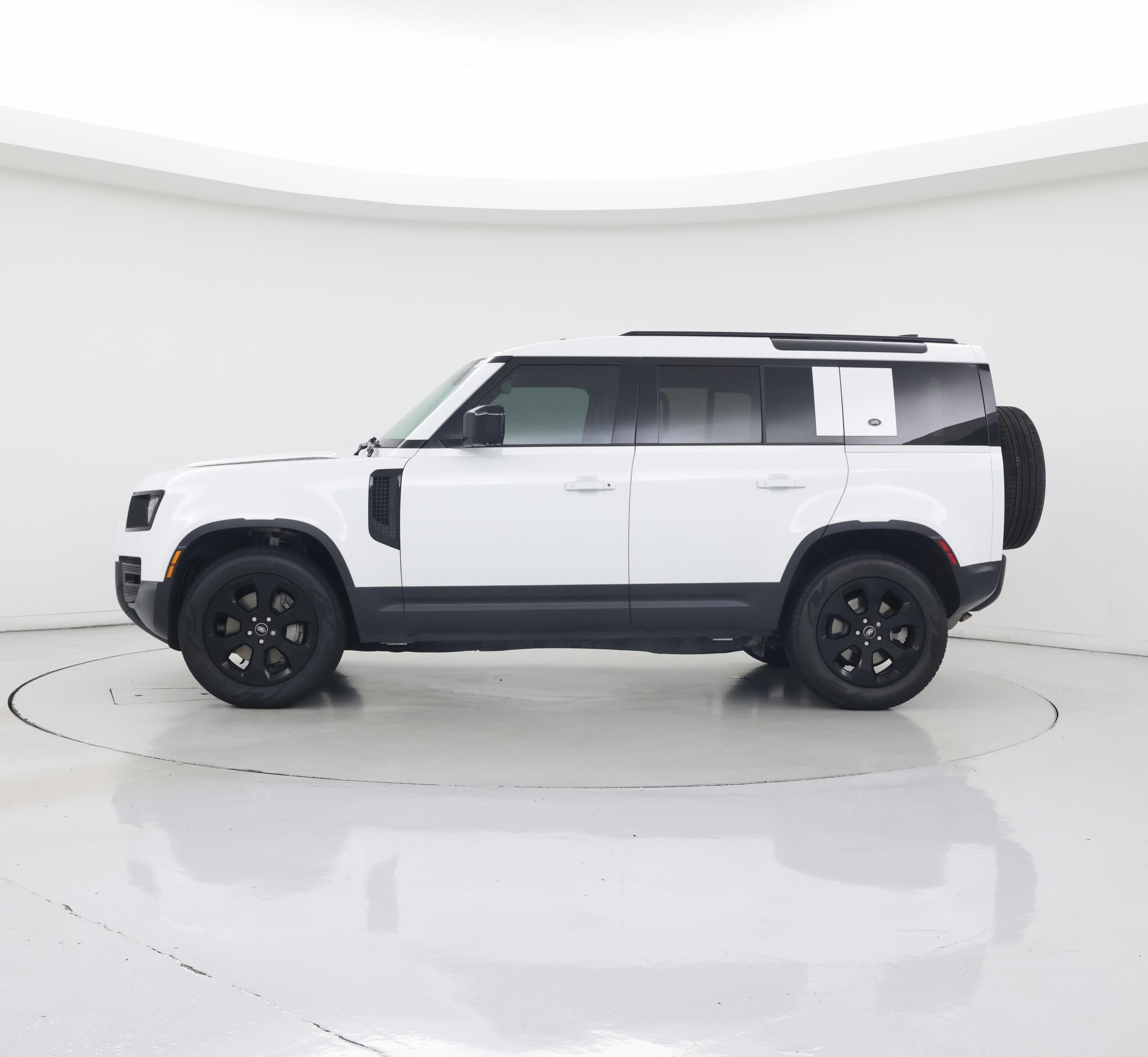 Thumbnail: 2020 Land Rover Defender - 3