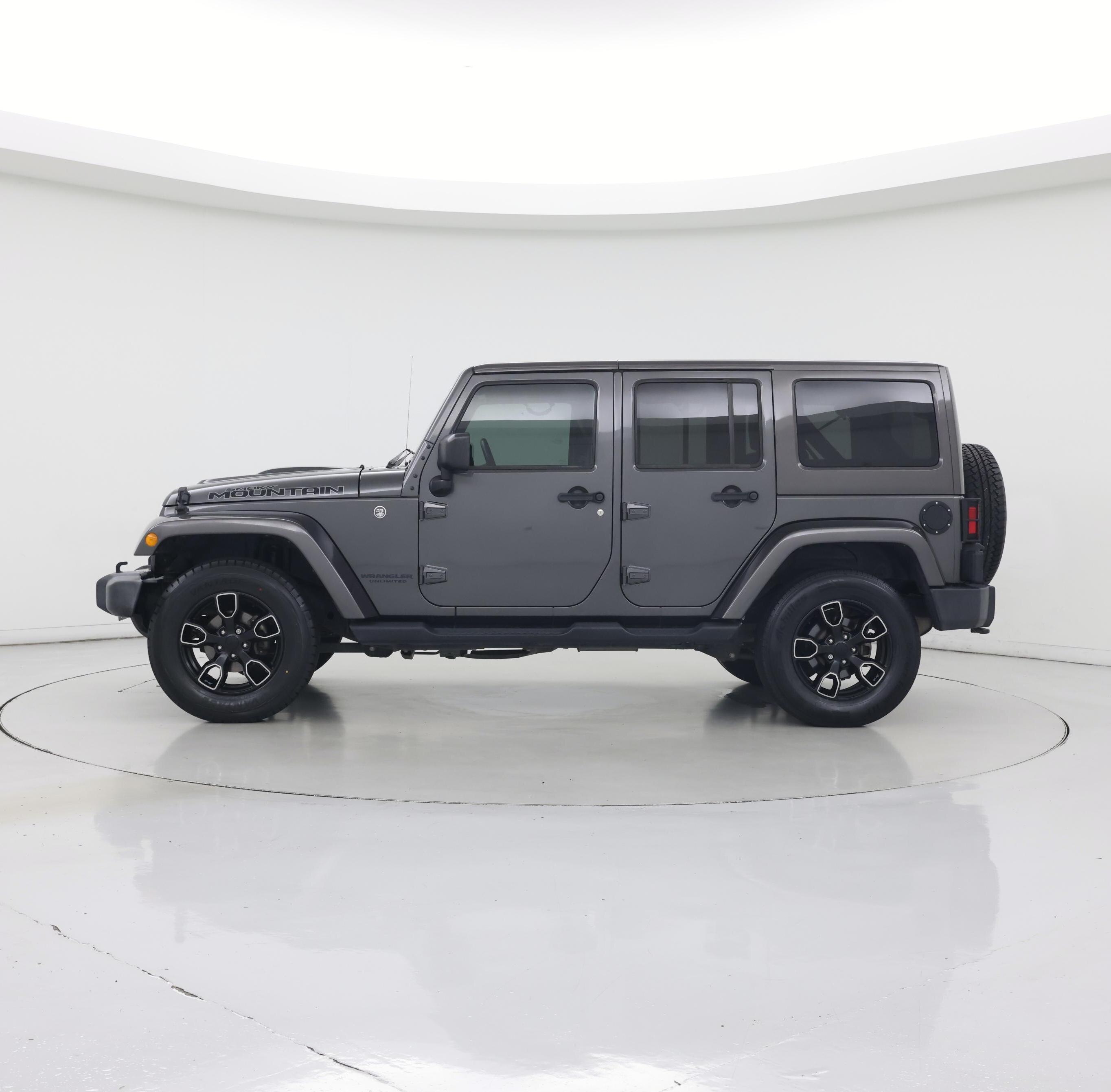 Thumbnail: 2017 Jeep Wrangler - 3