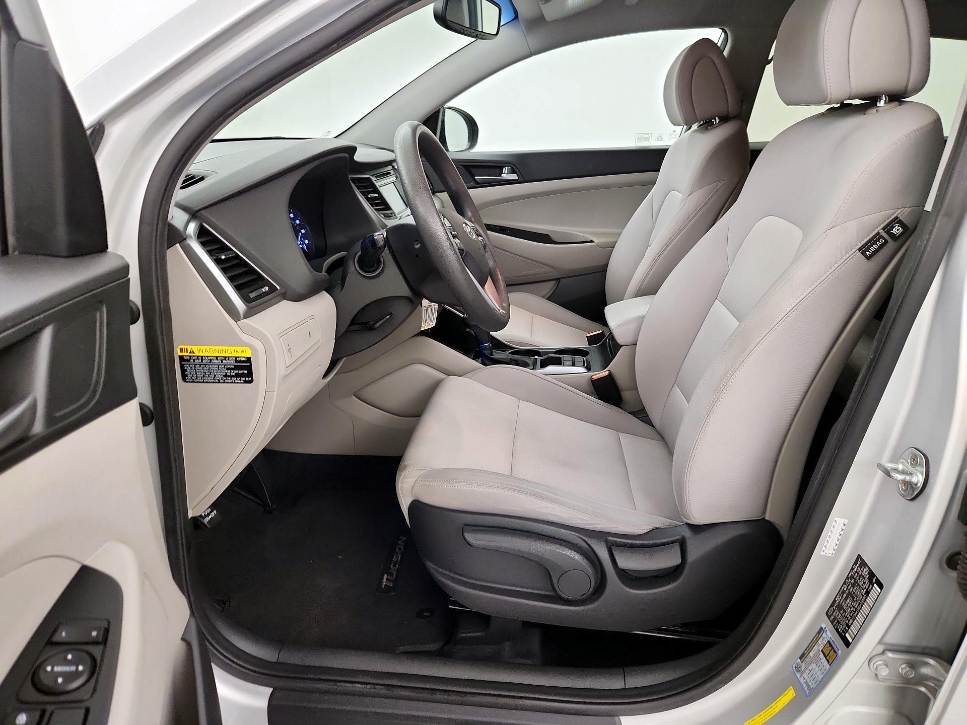 Thumbnail: 2017 Hyundai Tucson - 11