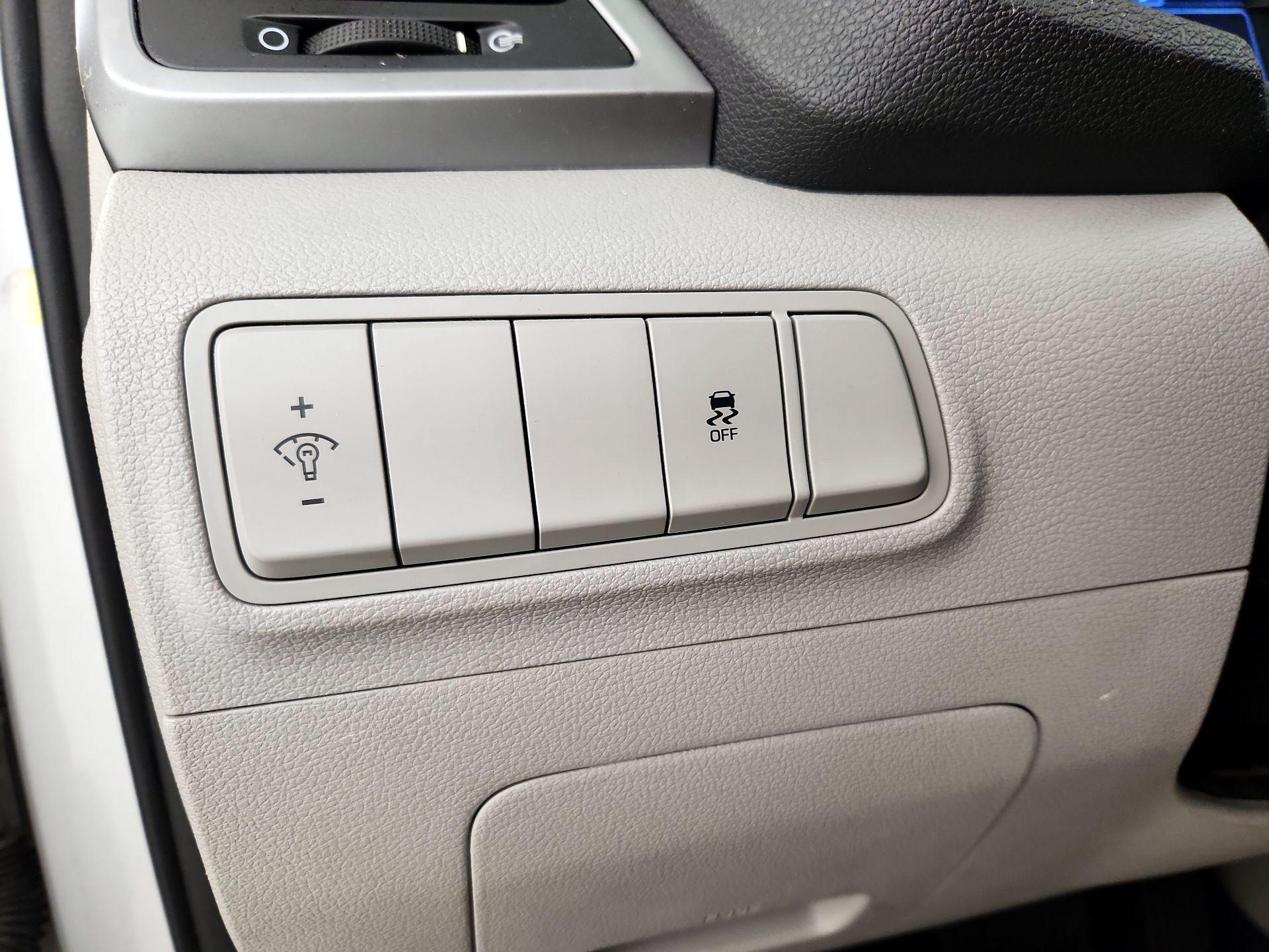 Thumbnail: 2017 Hyundai Tucson - 13