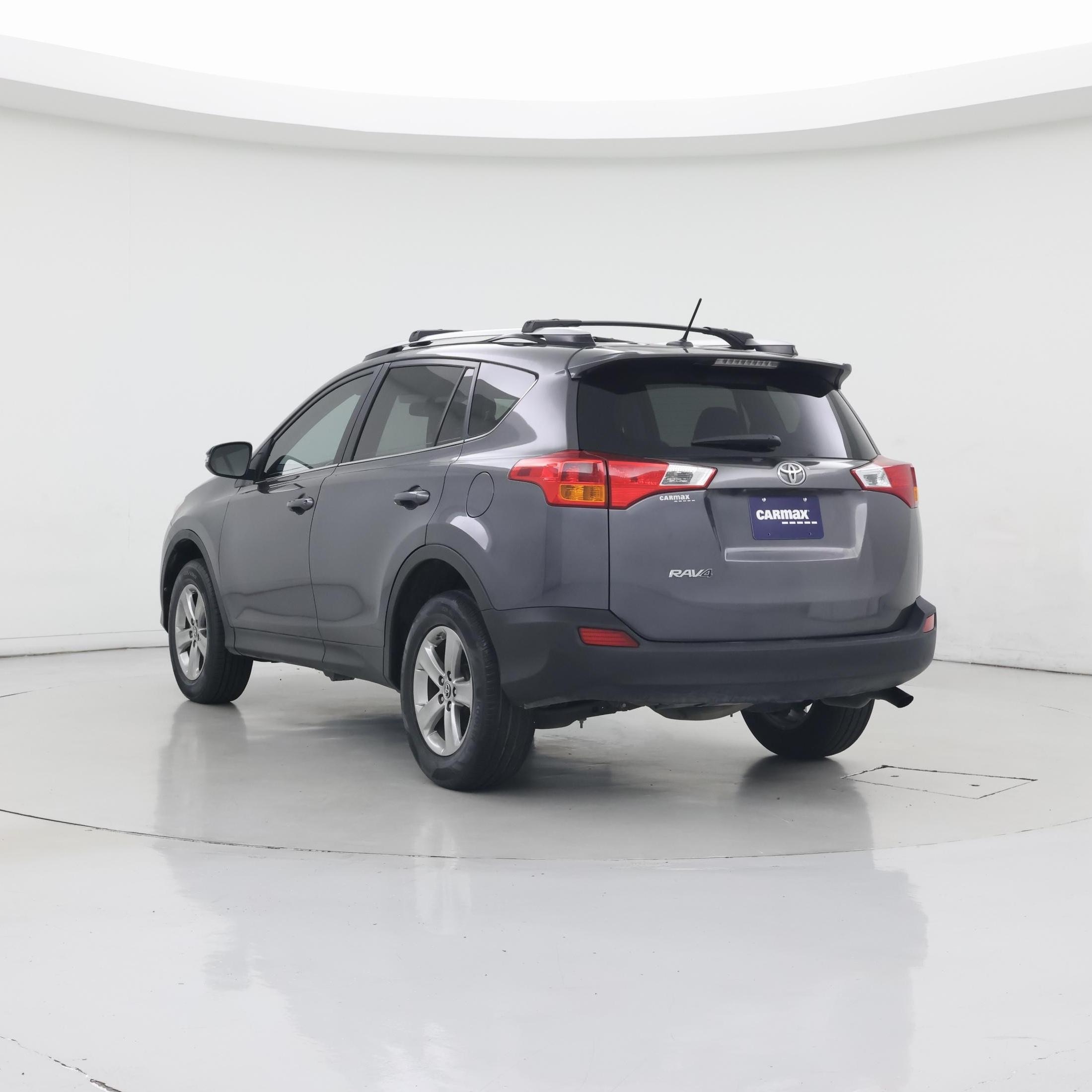 Thumbnail: 2015 Toyota RAV4 - 2