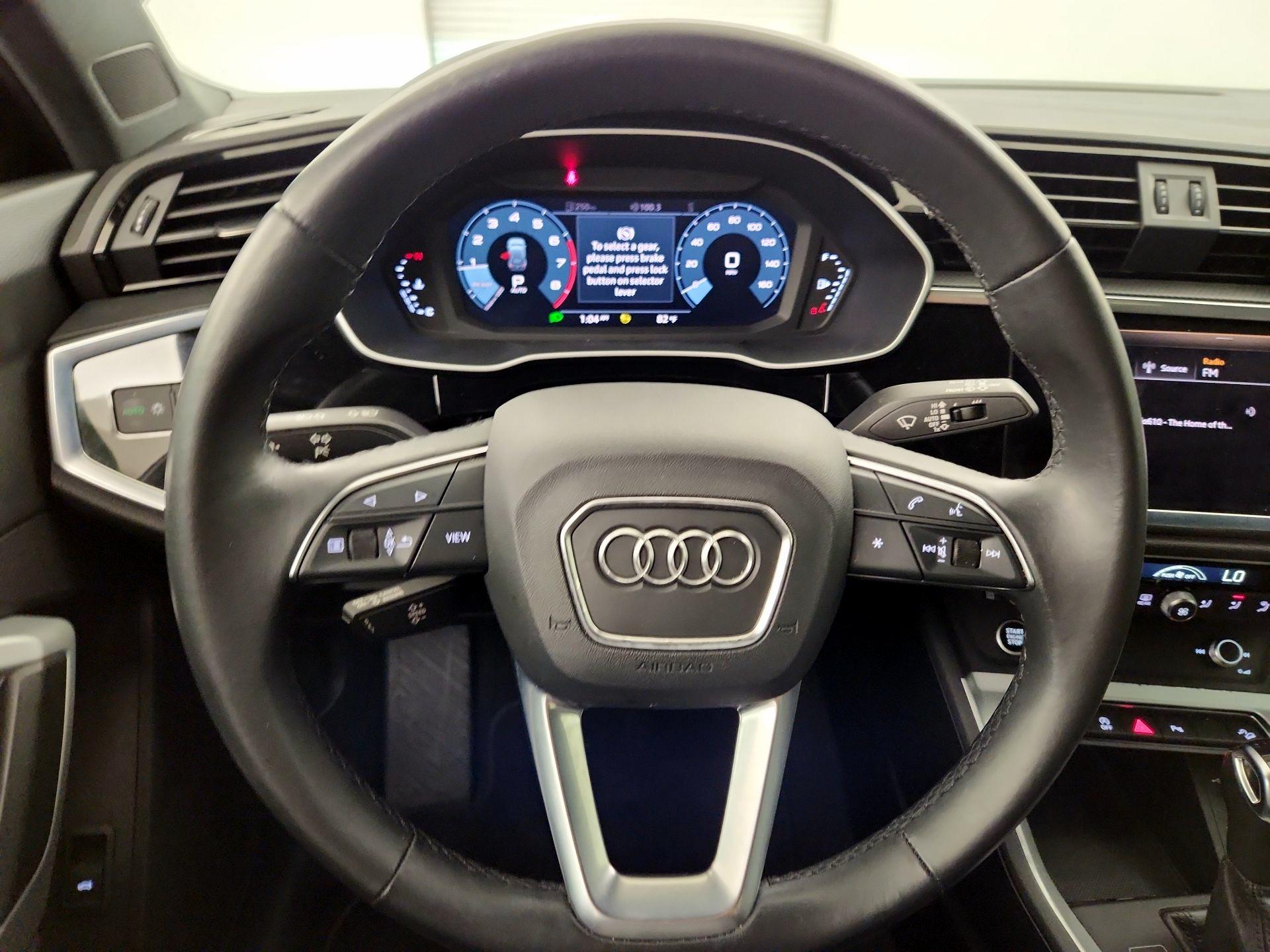 Thumbnail: 2021 Audi Q3 - 10