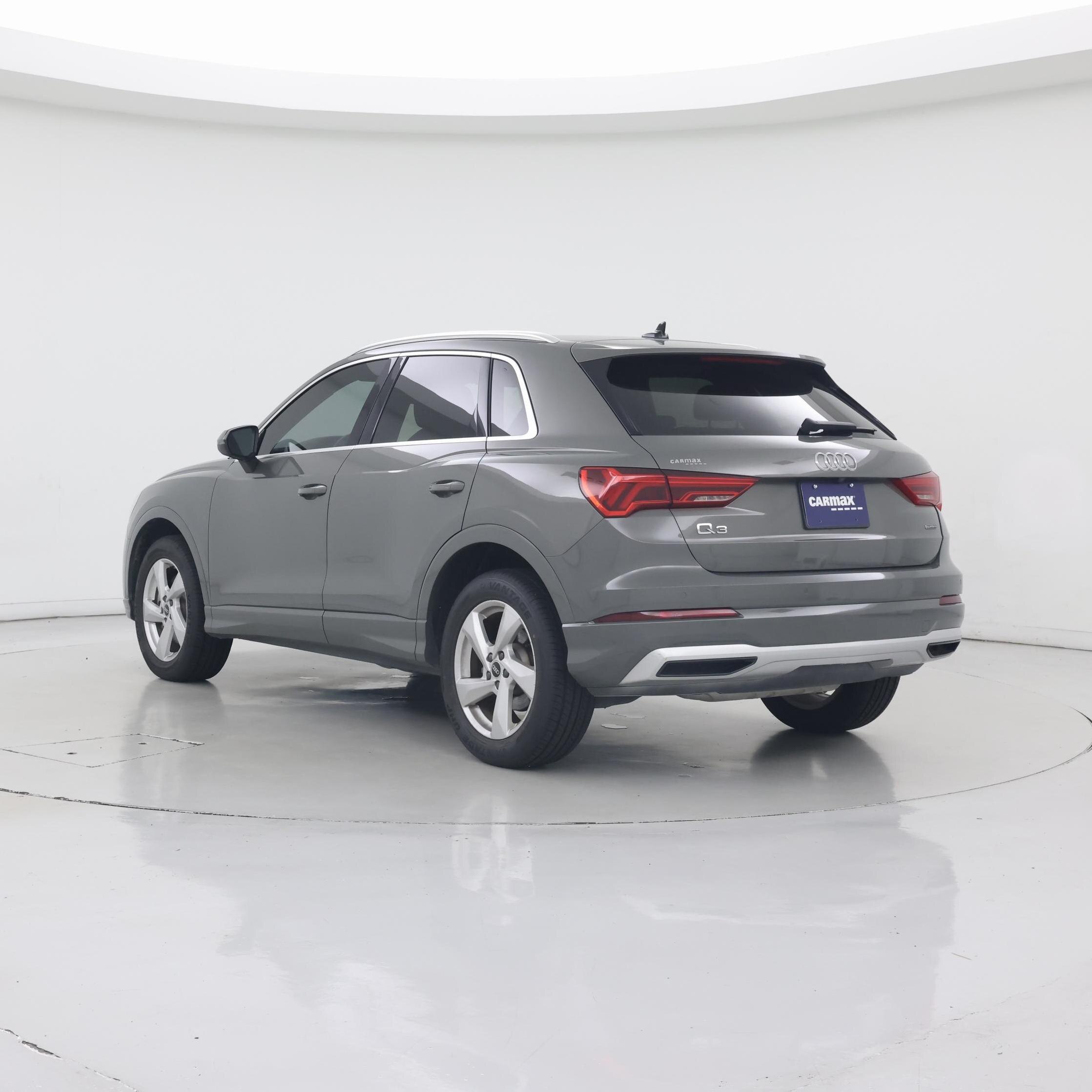 Thumbnail: 2021 Audi Q3 - 2