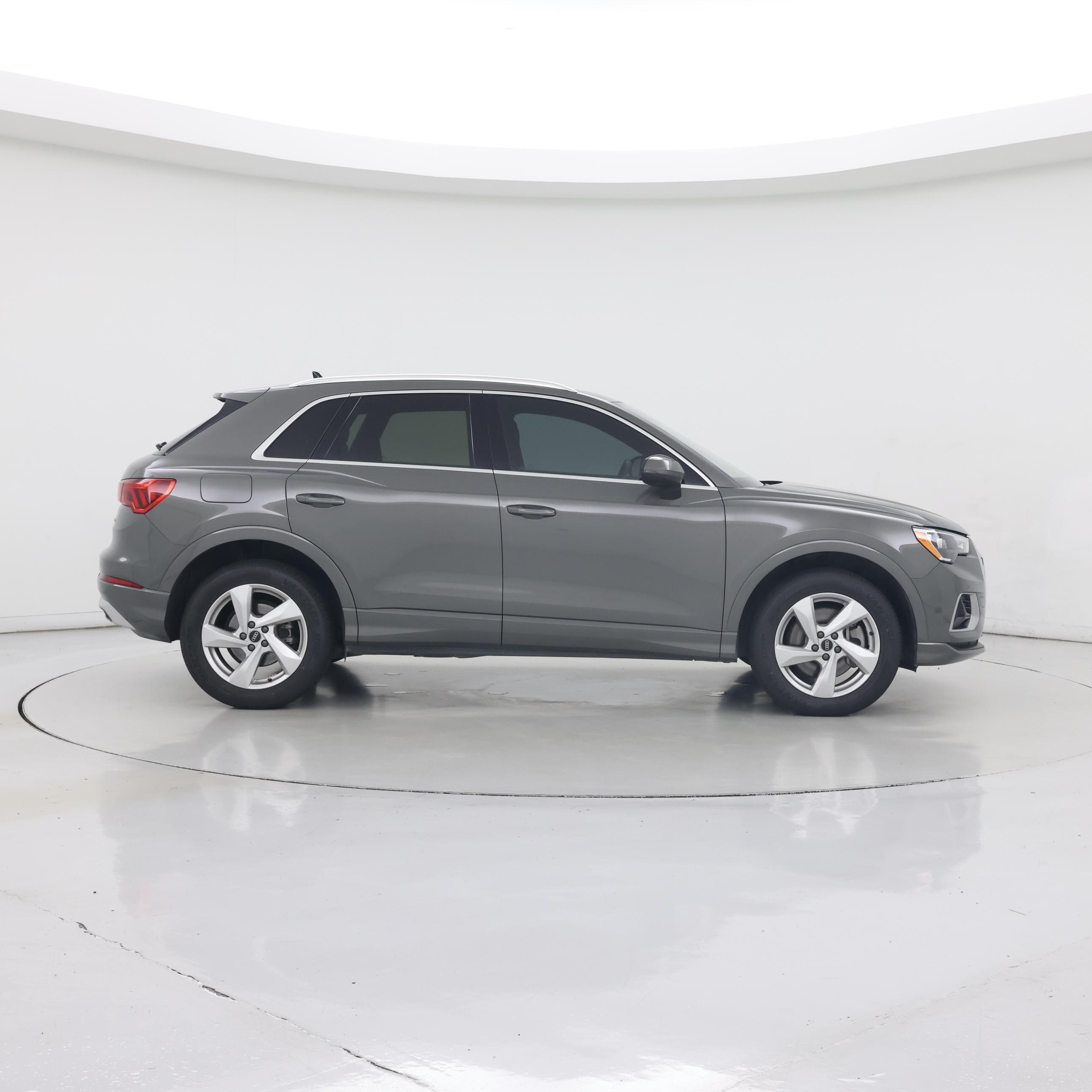 Thumbnail: 2021 Audi Q3 - 7