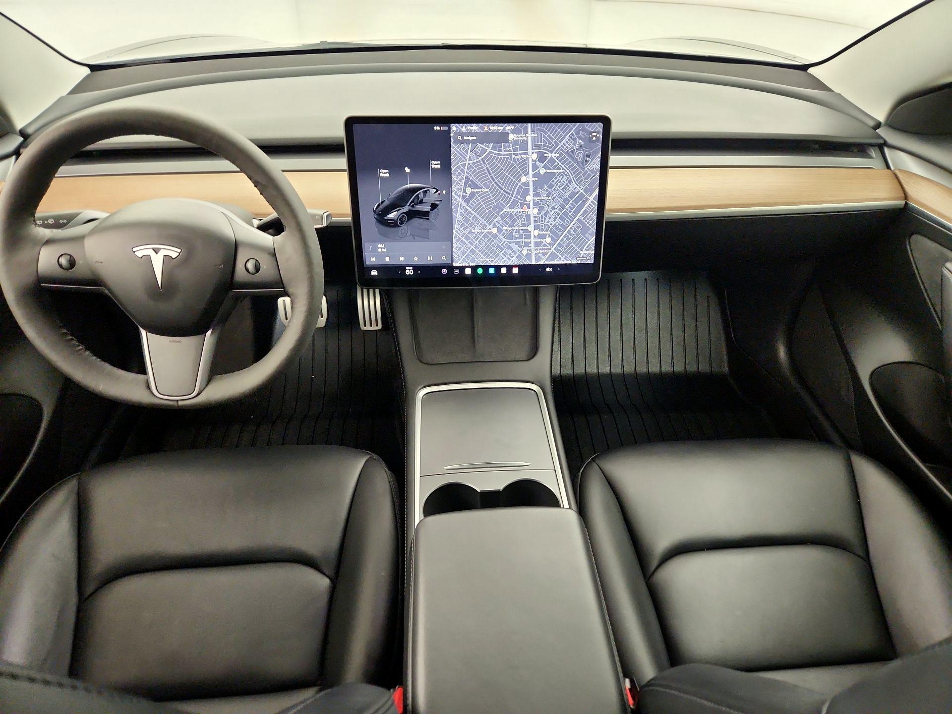 Thumbnail: 2023 Tesla Model 3 - 9