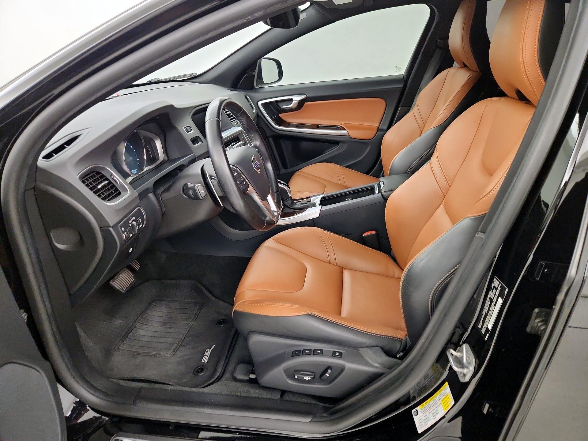 Thumbnail: 2015 Volvo S60 - 11