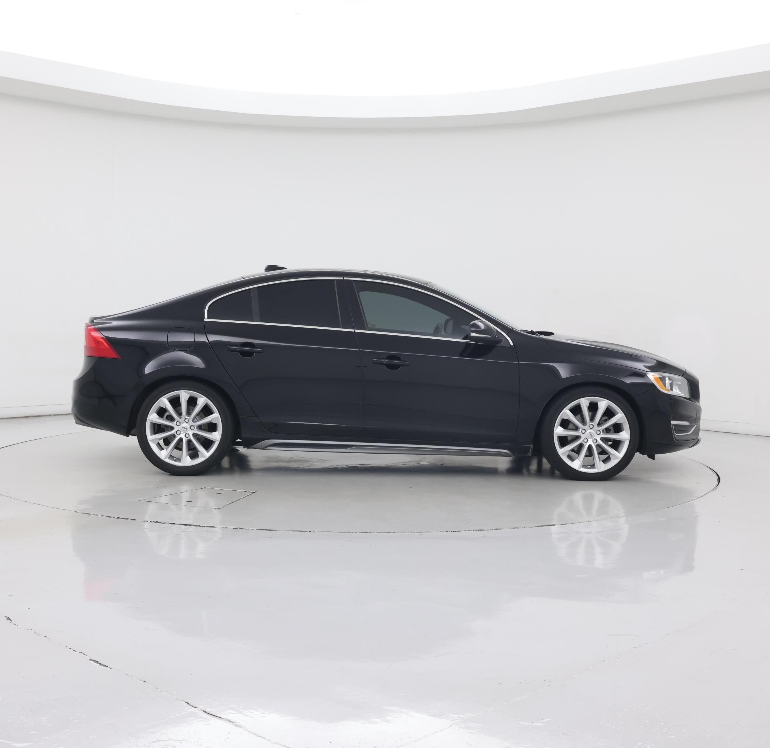 Thumbnail: 2015 Volvo S60 - 7