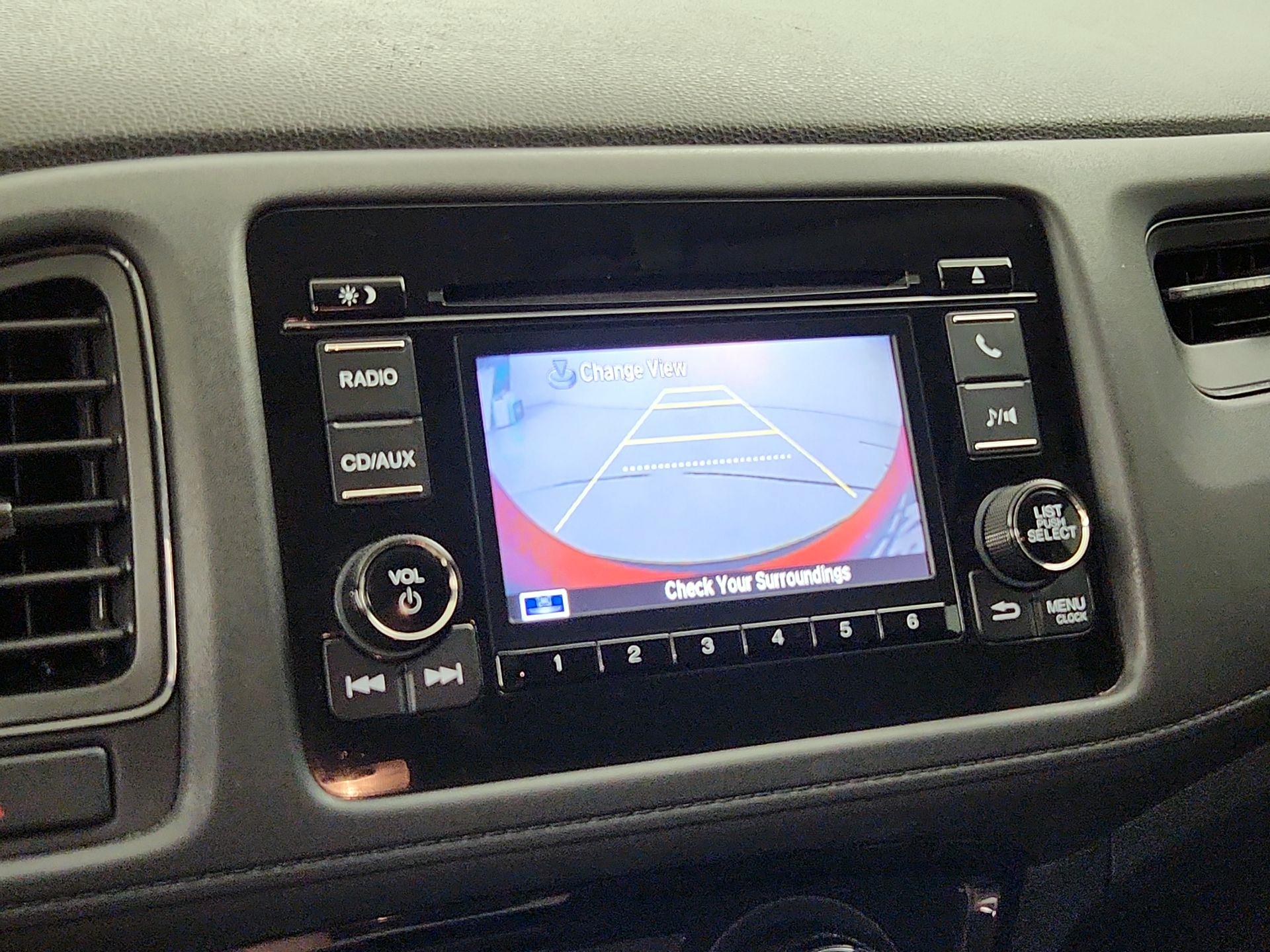 Thumbnail: 2016 Honda HR-V - 14