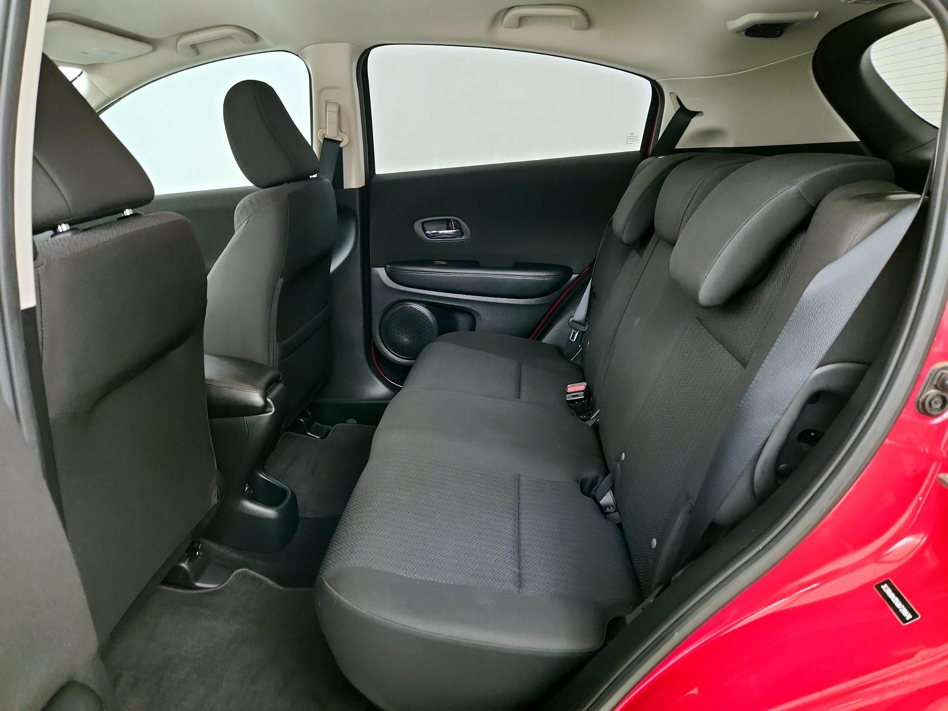 Thumbnail: 2016 Honda HR-V - 19