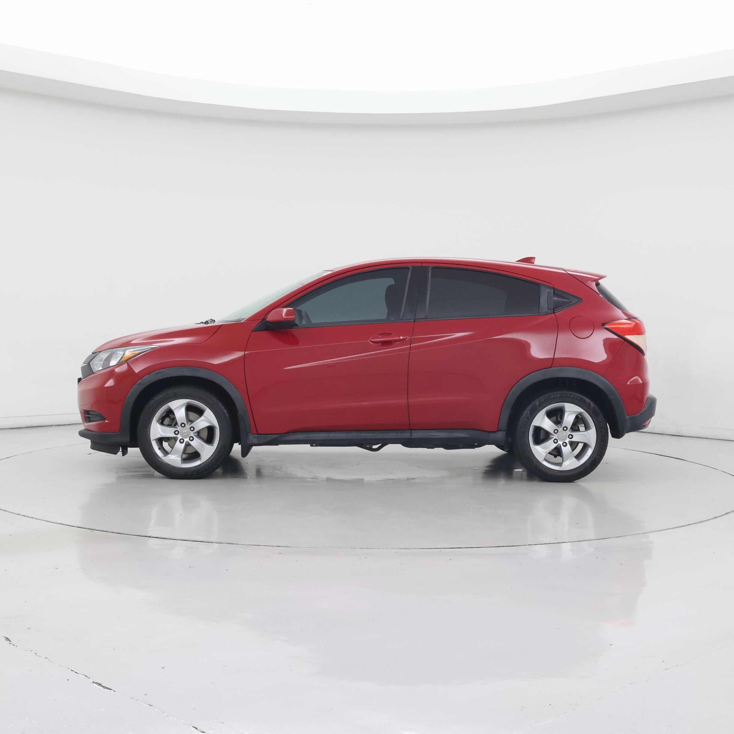 Thumbnail: 2016 Honda HR-V - 3
