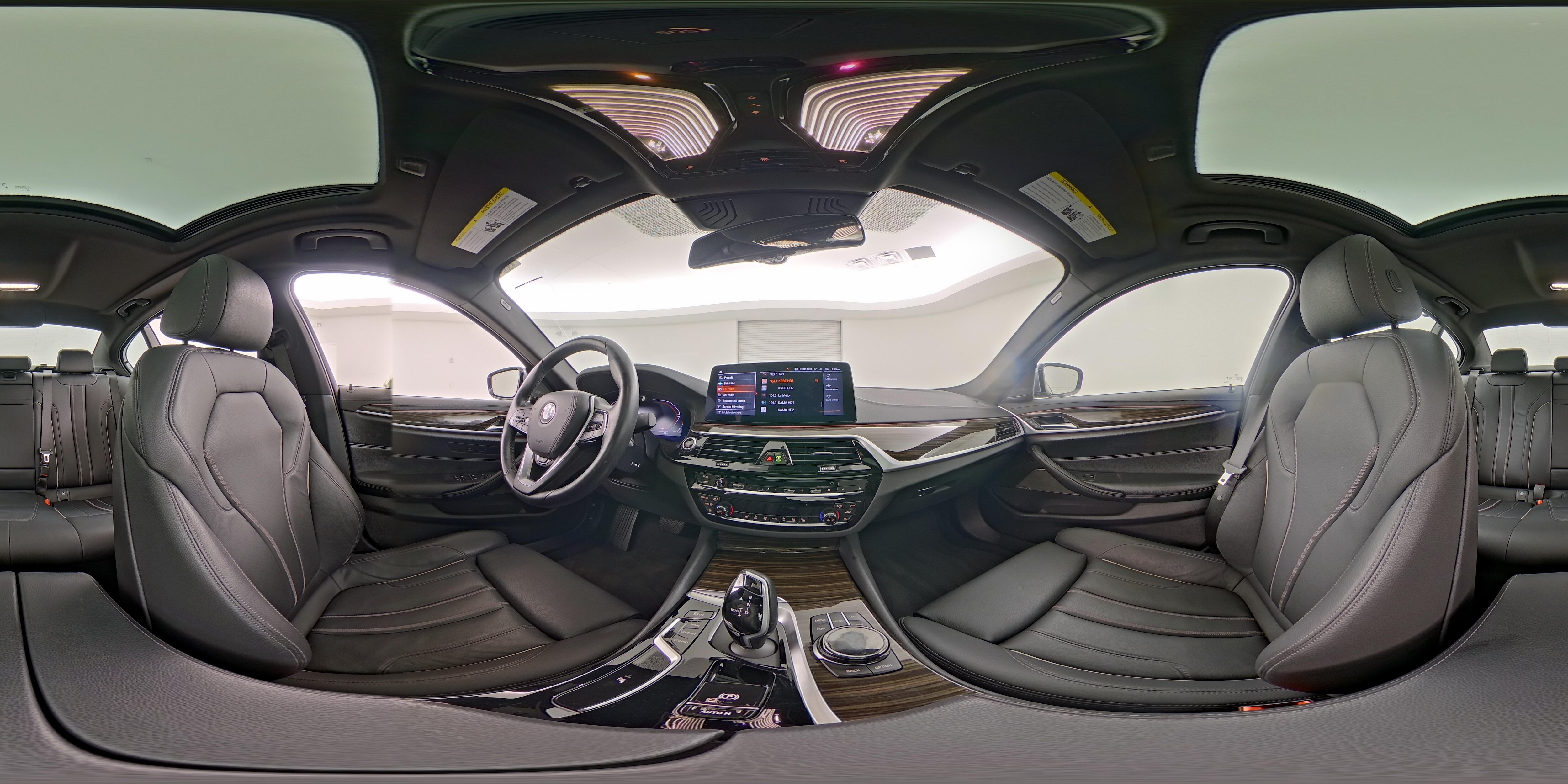 2021 BMW 5 Series 540i - Photo 27
