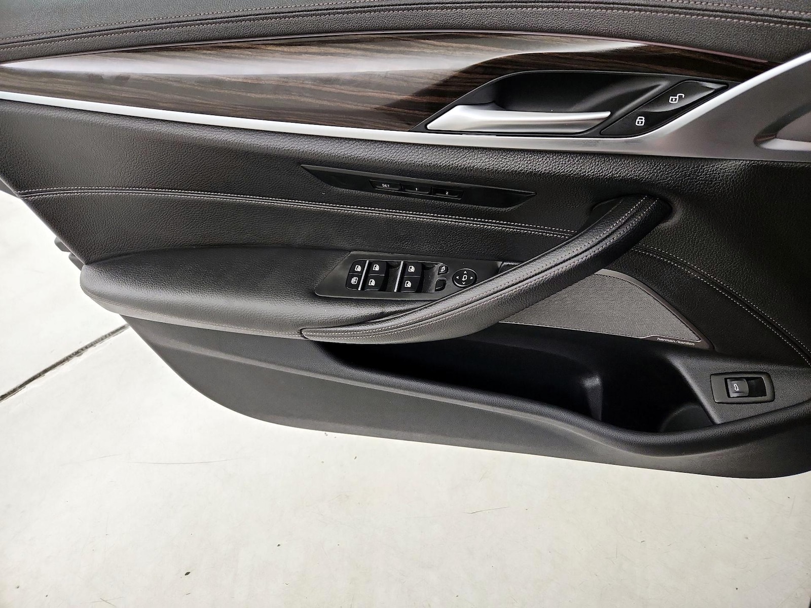 2021 BMW 5 Series 540i - Photo 13