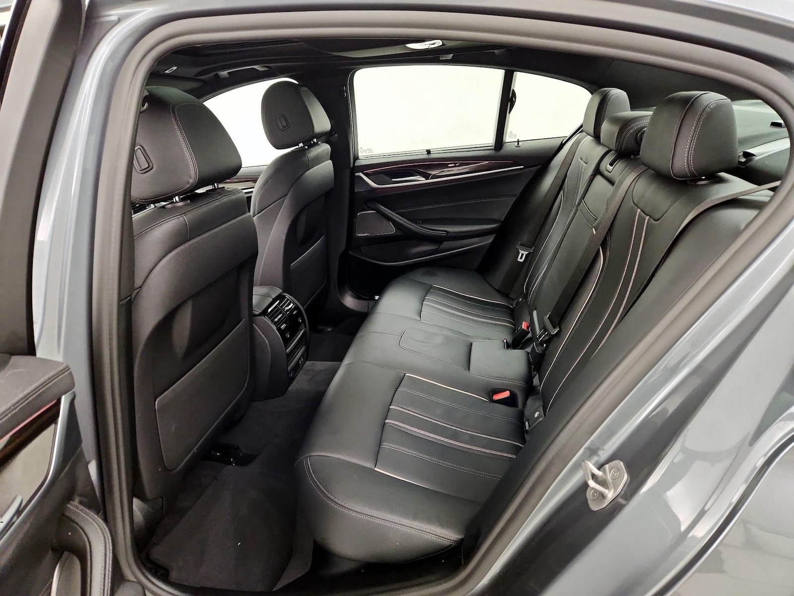 2021 BMW 5 Series 540i - Photo 22