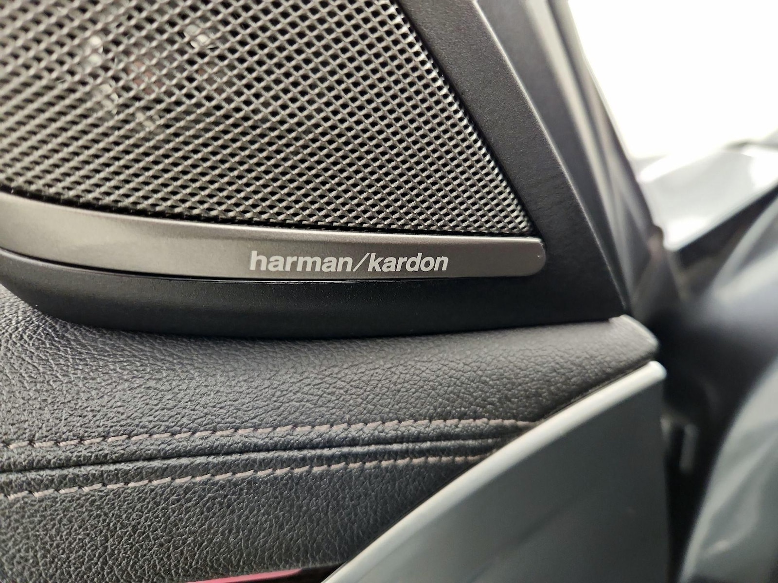 2021 BMW 5 Series 540i - Photo 25