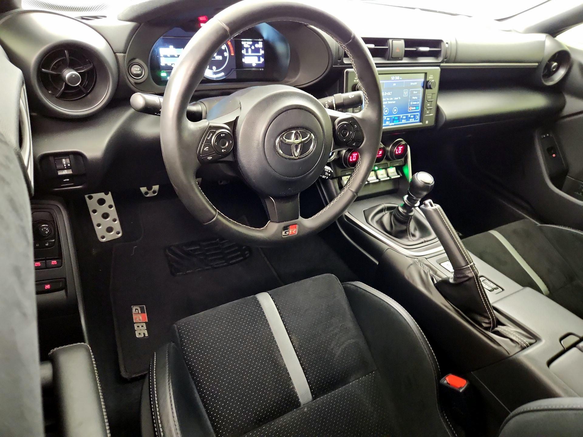 Thumbnail: 2023 Toyota GR86 - 9