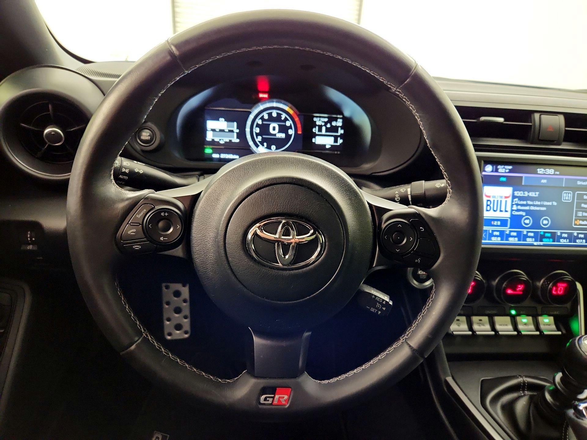 Thumbnail: 2023 Toyota GR86 - 10