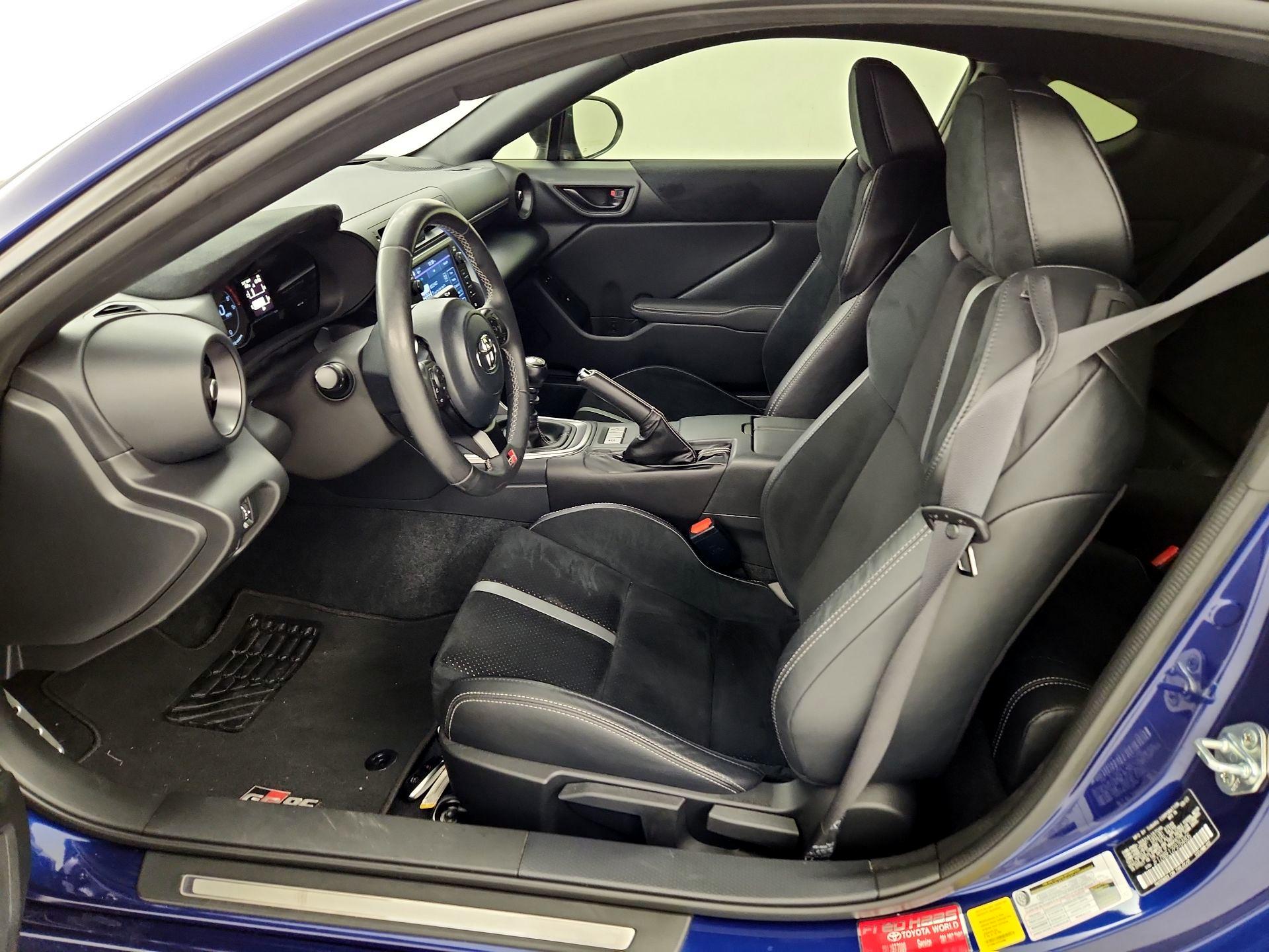 Thumbnail: 2023 Toyota GR86 - 11