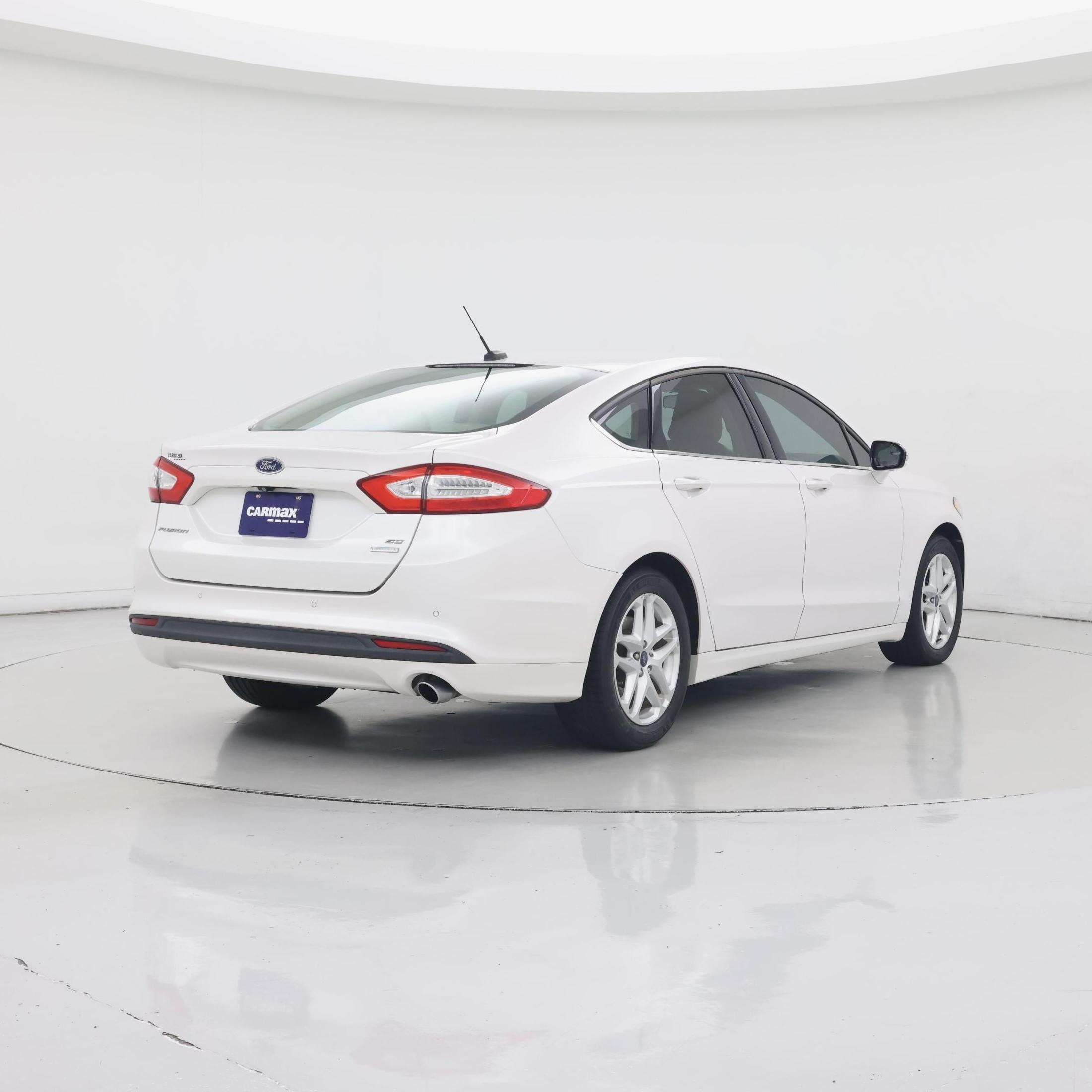Thumbnail: 2016 Ford Fusion - 8