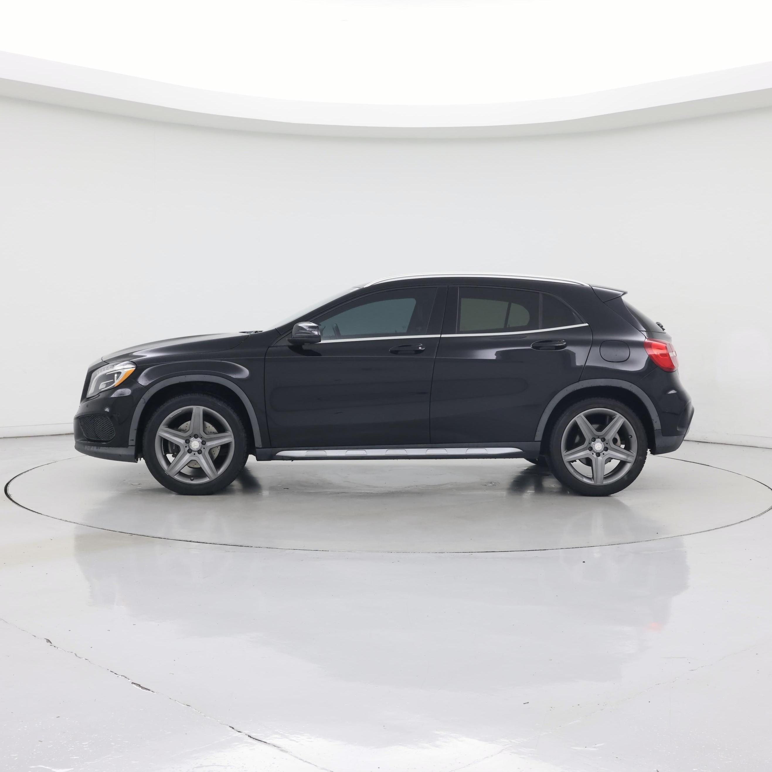 Thumbnail: 2015 Mercedes-Benz GLA - 3