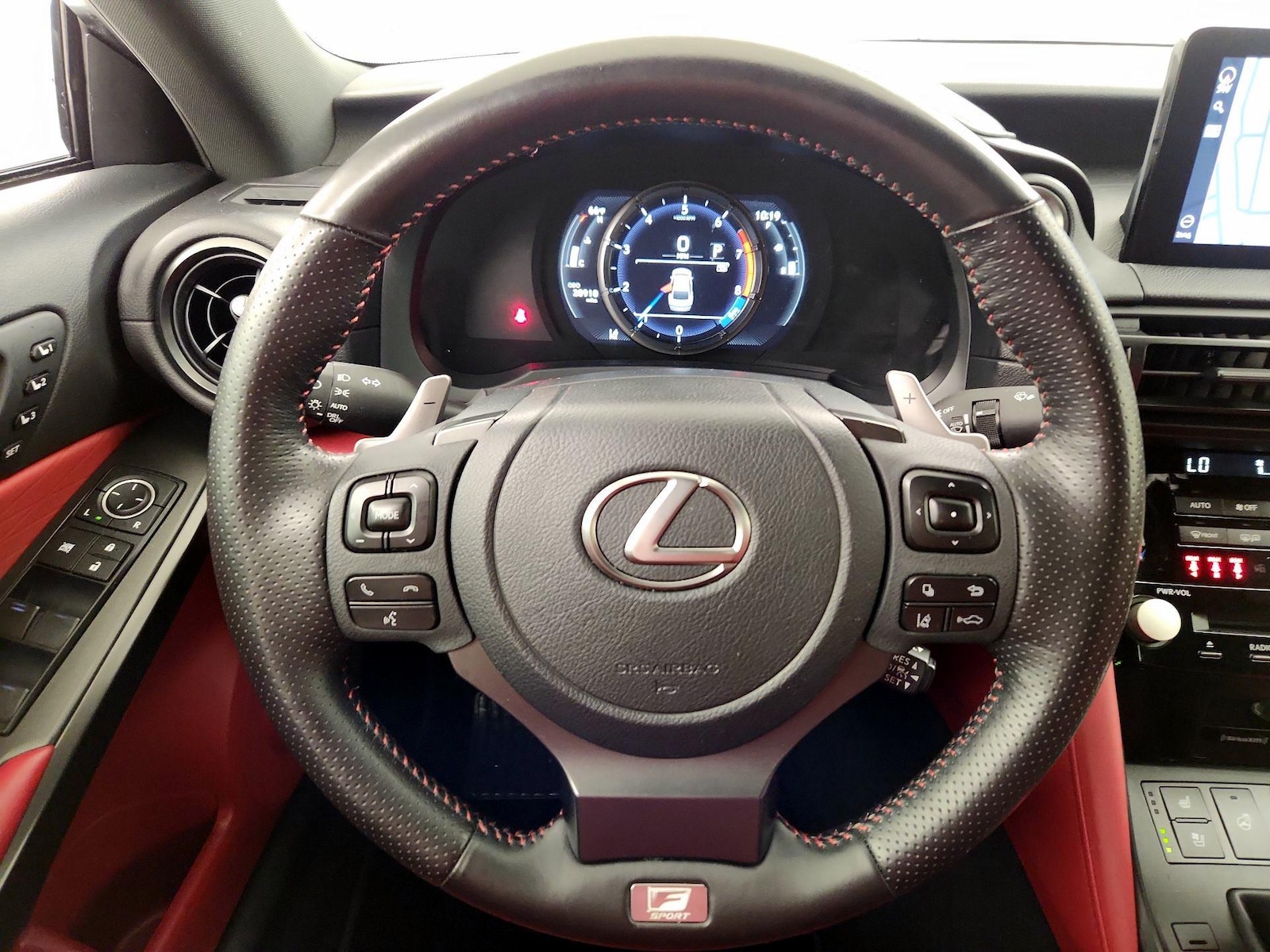 2024 Lexus IS 350 F SPORT - Photo 11