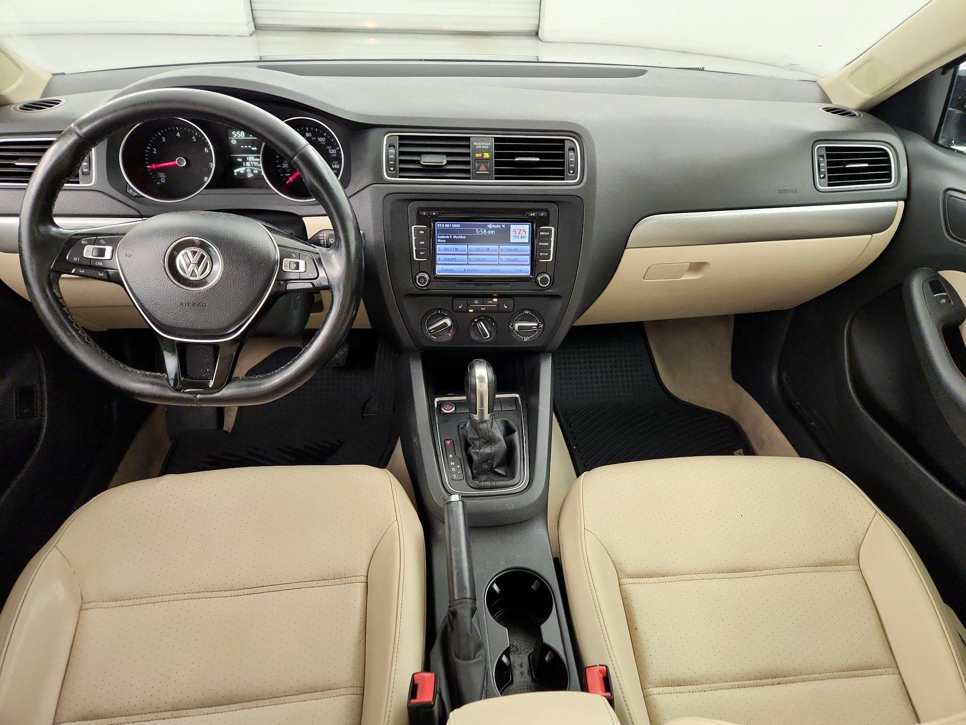 Thumbnail: 2015 Volkswagen Jetta - 9