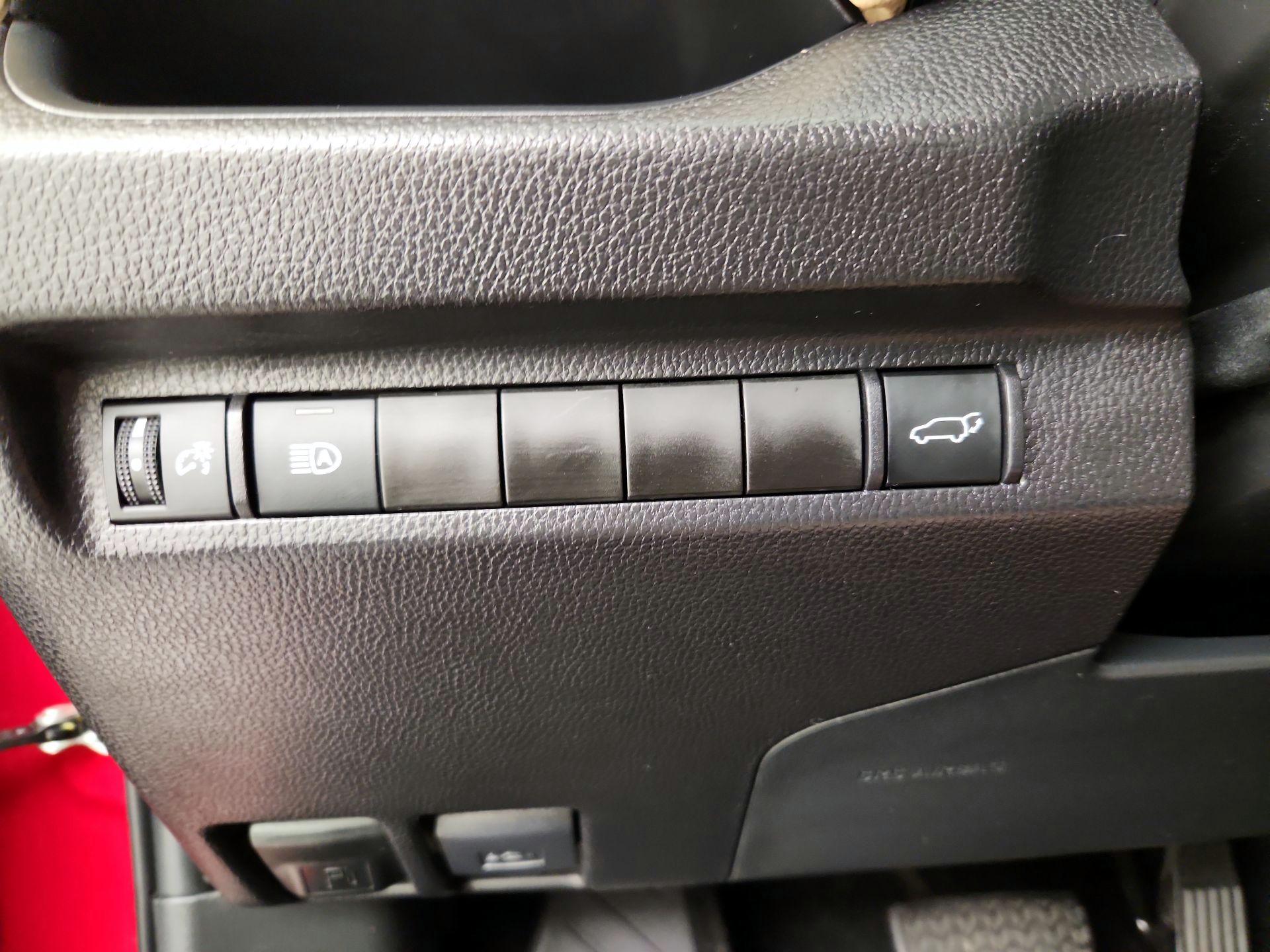 Thumbnail: 2025 Toyota RAV4 - 13