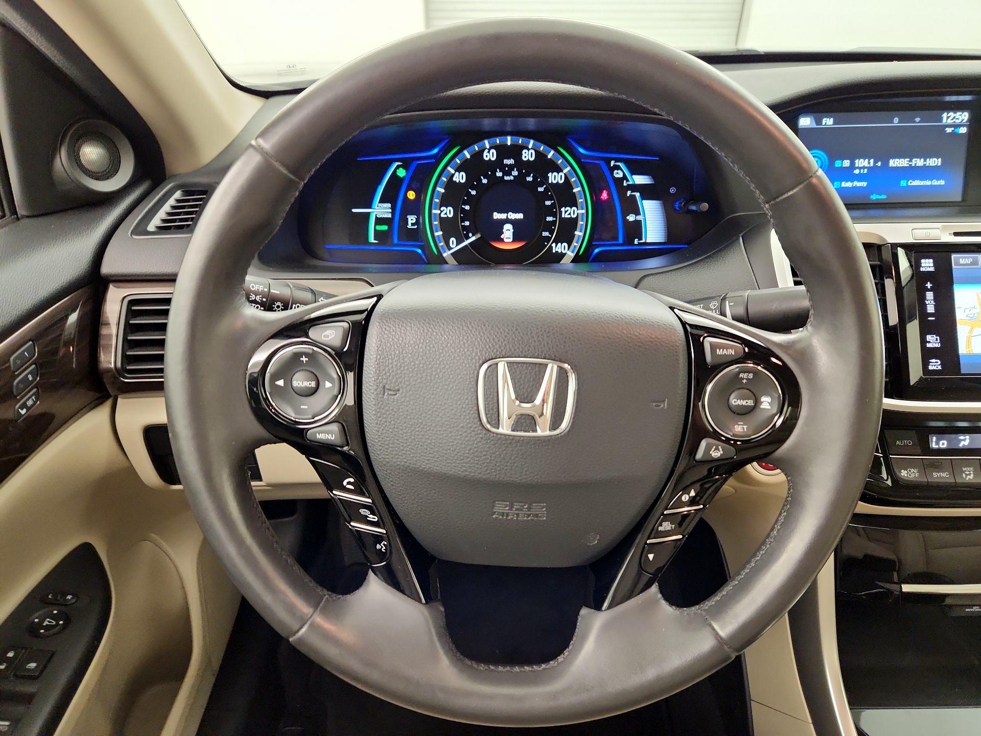 Thumbnail: 2017 Honda Accord - 10