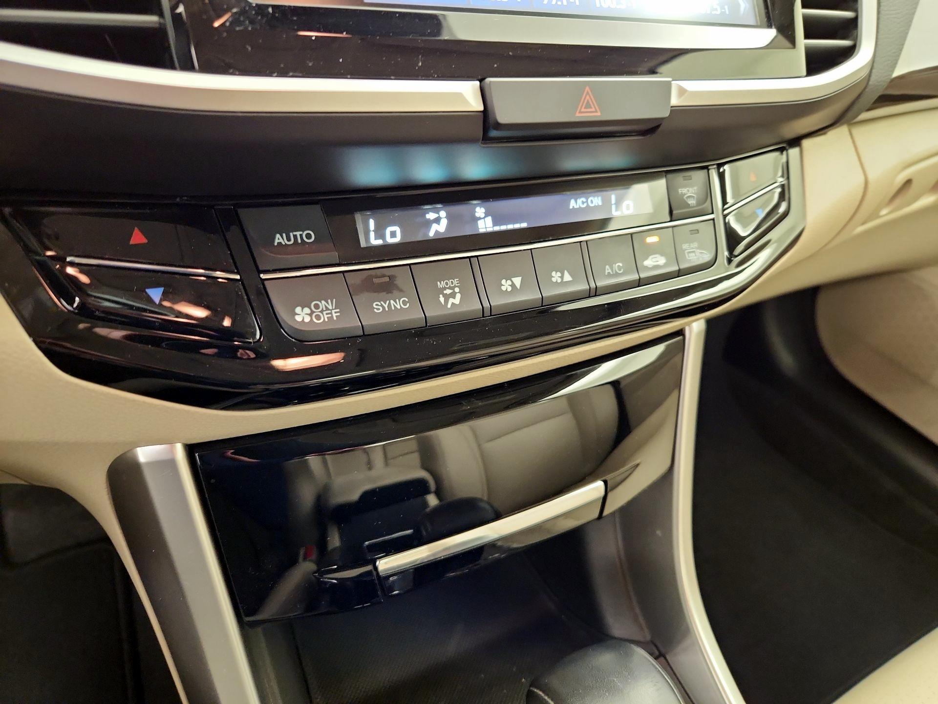 Thumbnail: 2017 Honda Accord - 17
