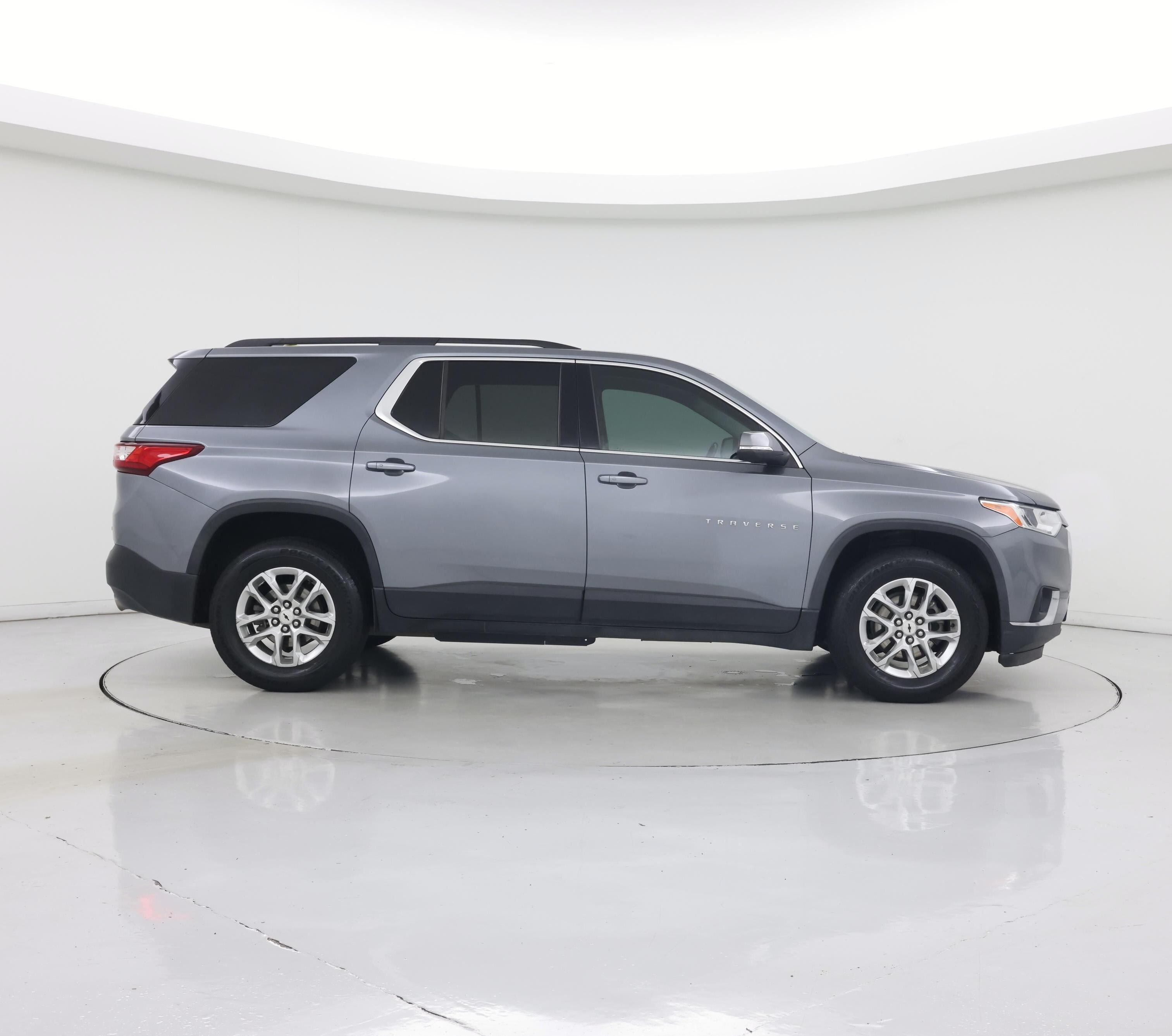 Thumbnail: 2021 Chevrolet Traverse - 7
