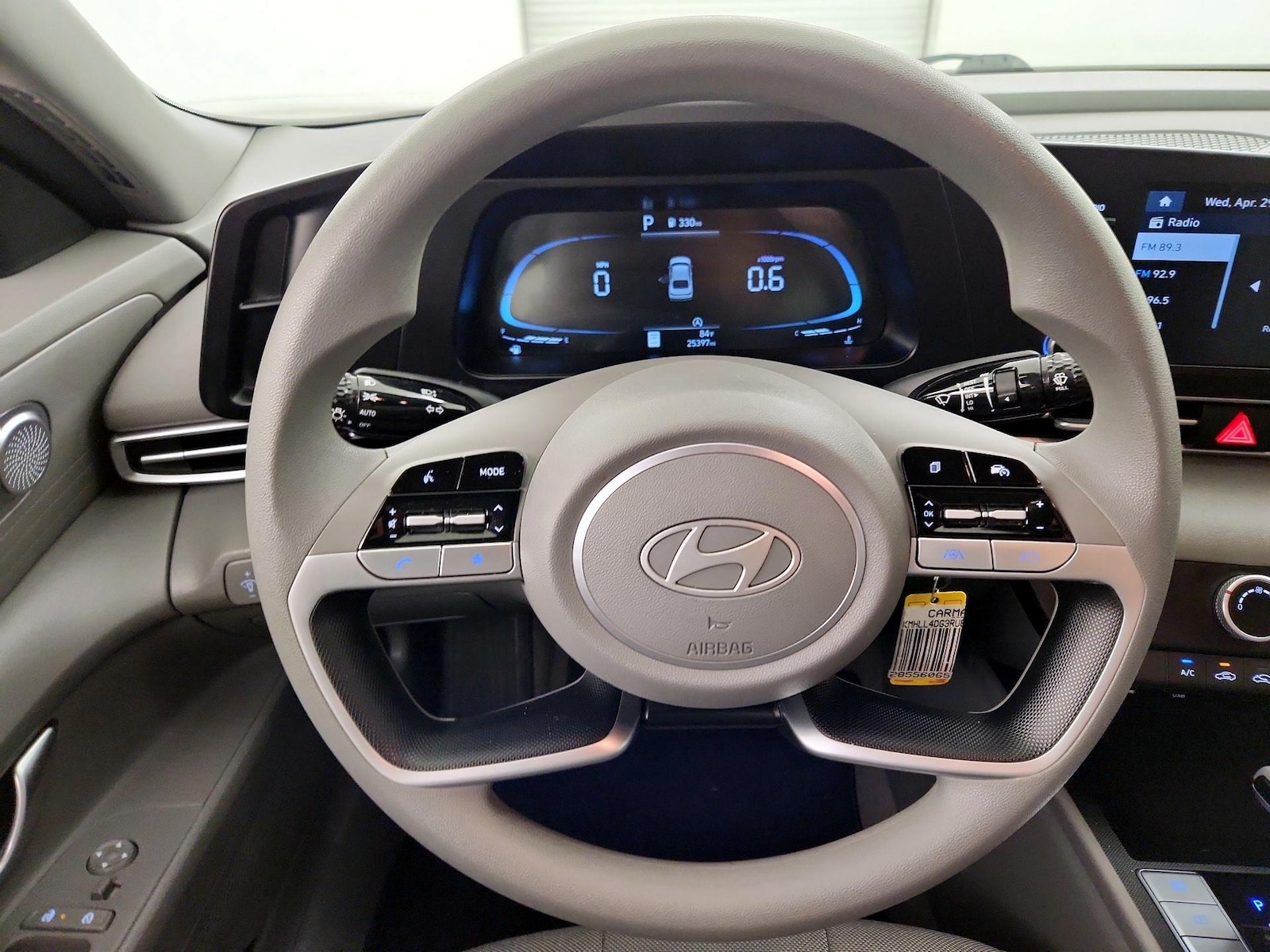 2024 Hyundai Elantra SE - Photo 11