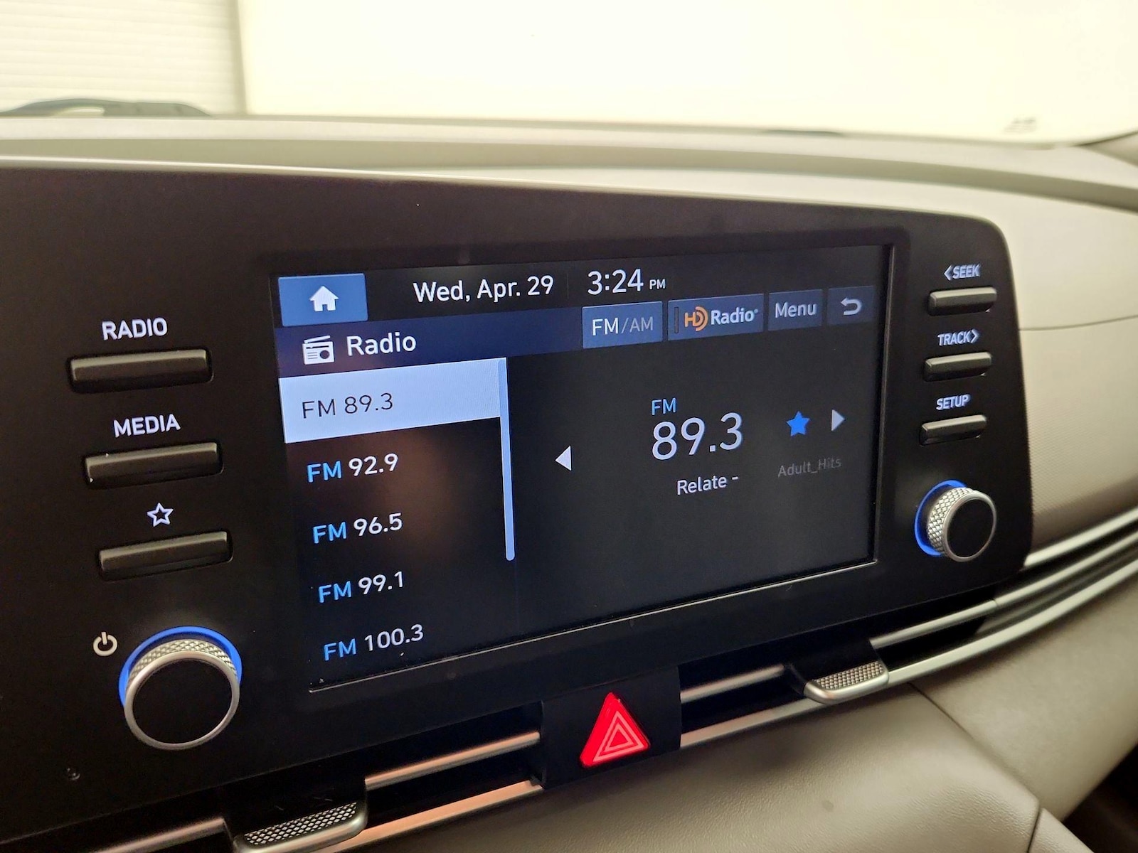 2024 Hyundai Elantra SE - Photo 16