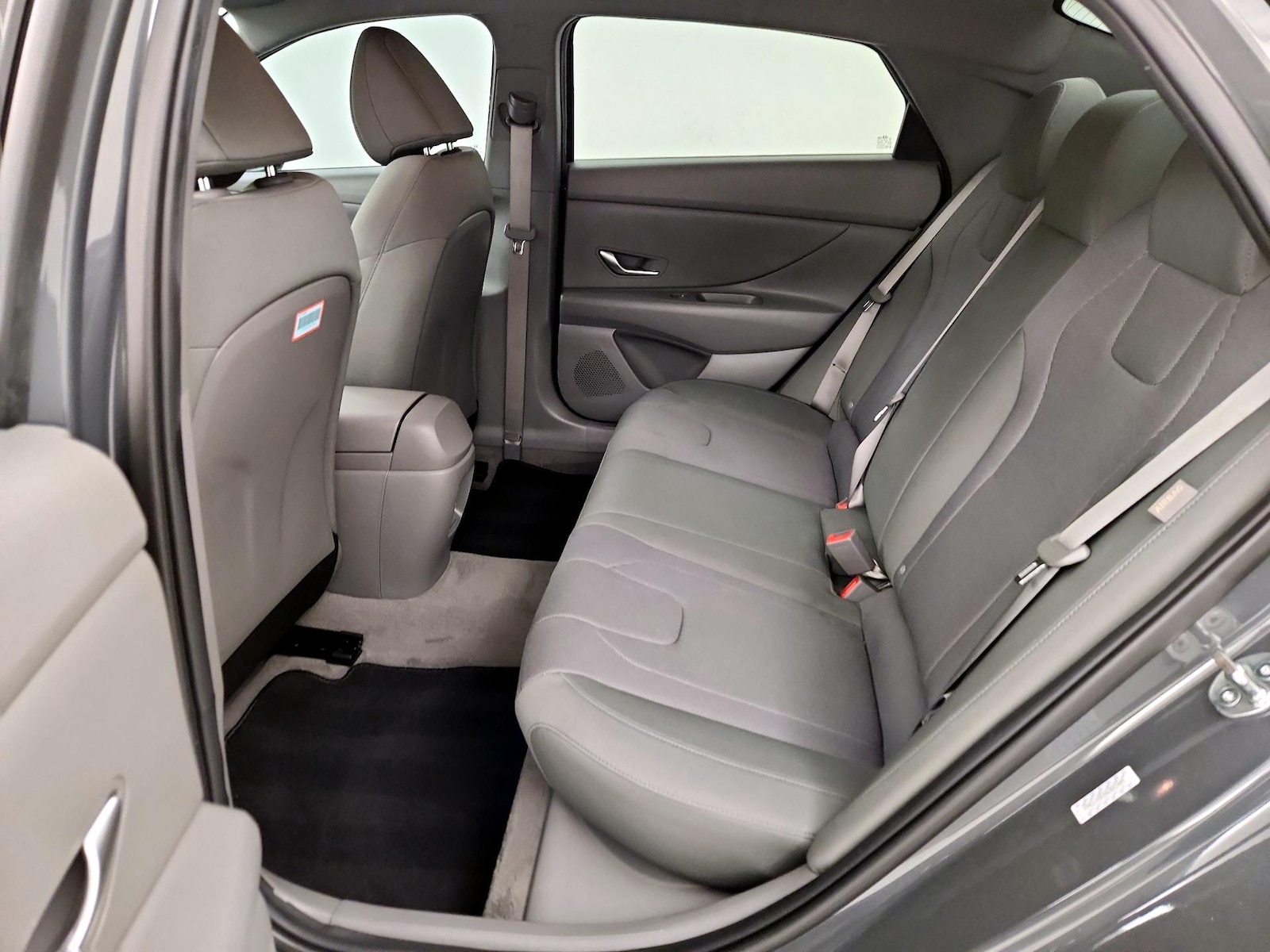 2024 Hyundai Elantra SE - Photo 20