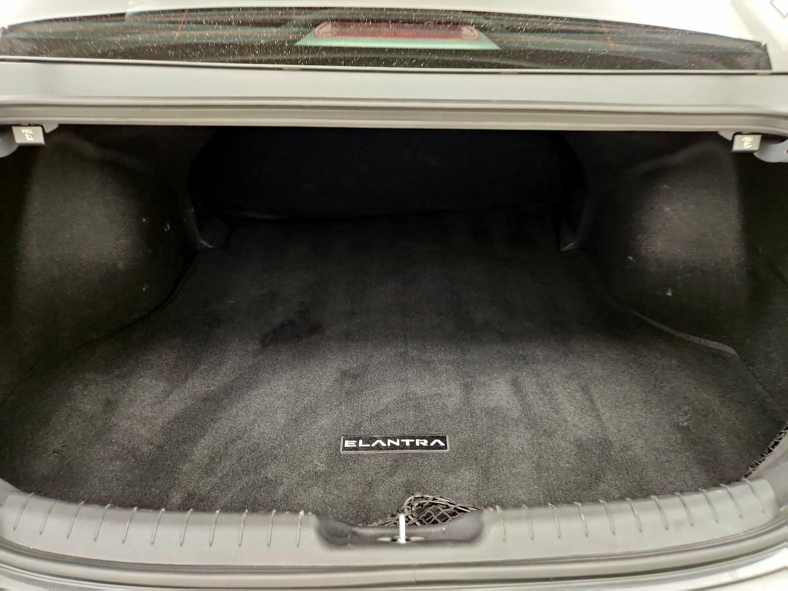 2024 Hyundai Elantra SE - Photo 21