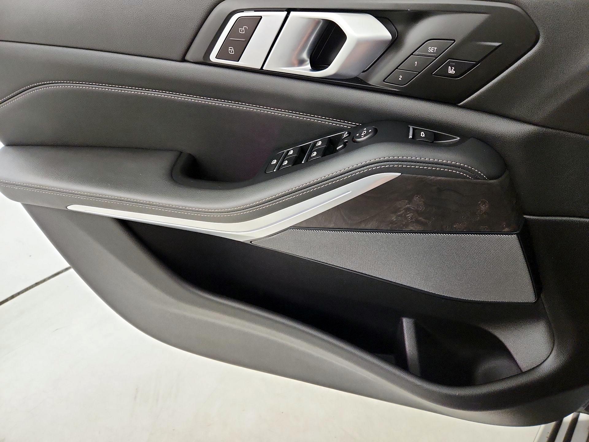 Thumbnail: 2024 BMW X5 - 12